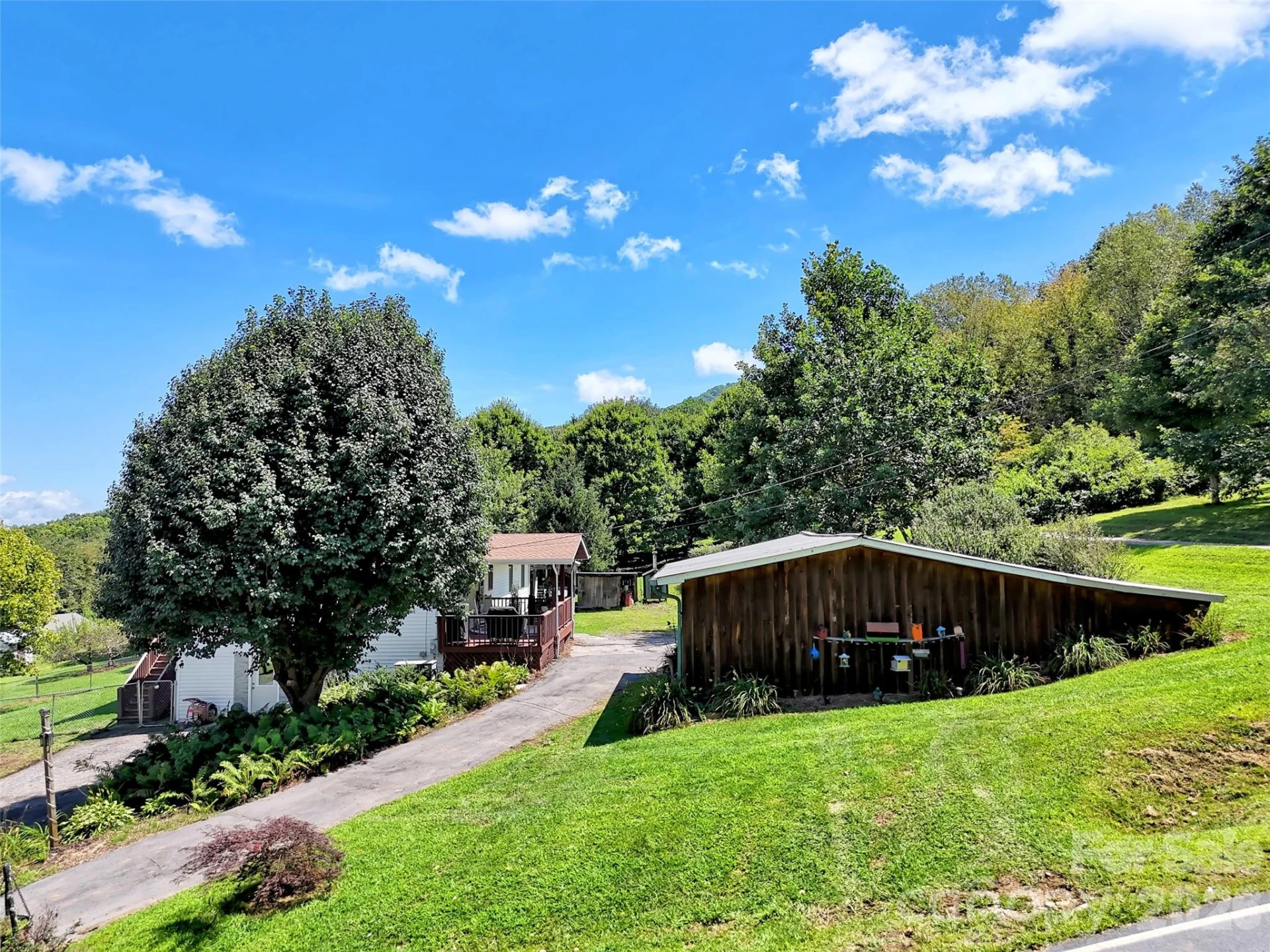 555 Acres View Drive - Photo 38