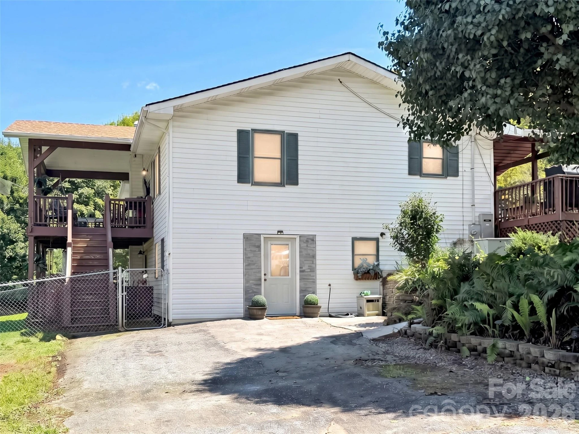 555 Acres View Drive - Photo 40