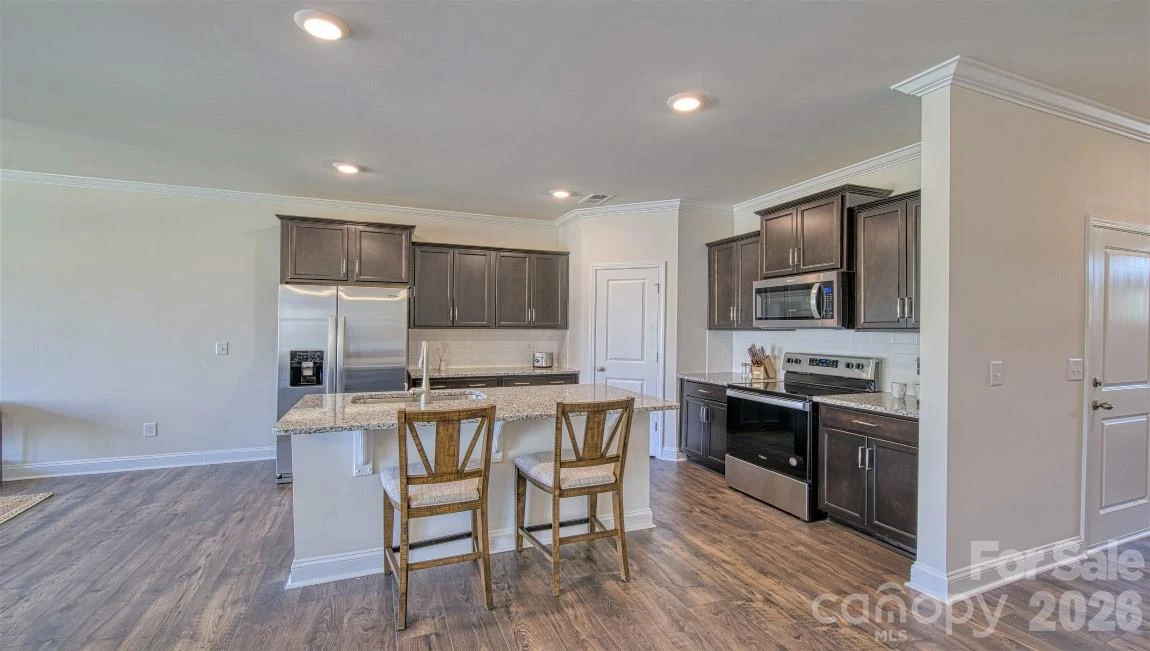 54 Creekview Road - Photo 3