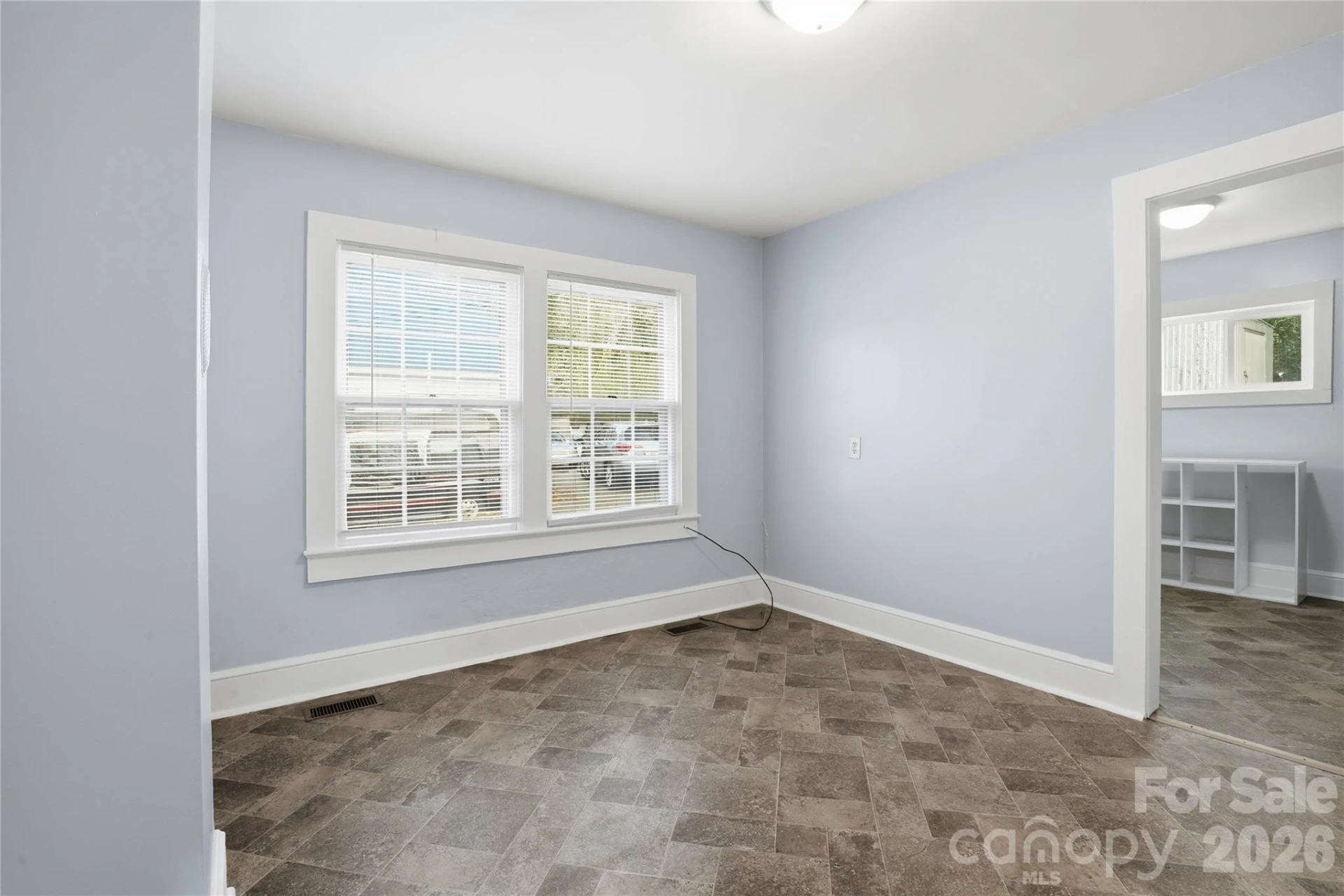 358 N Cleghorn Street - Photo 5