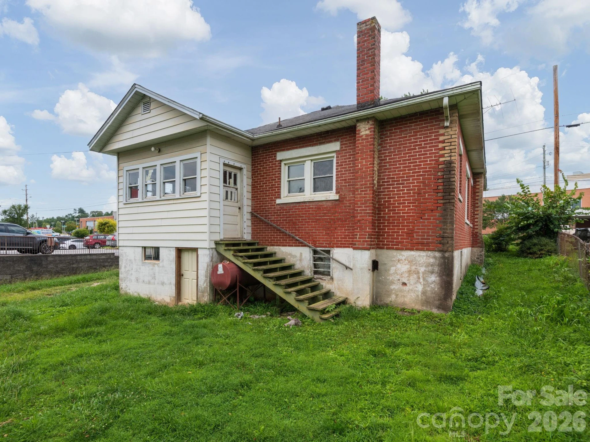 2652 Hendersonville Road - Photo 9