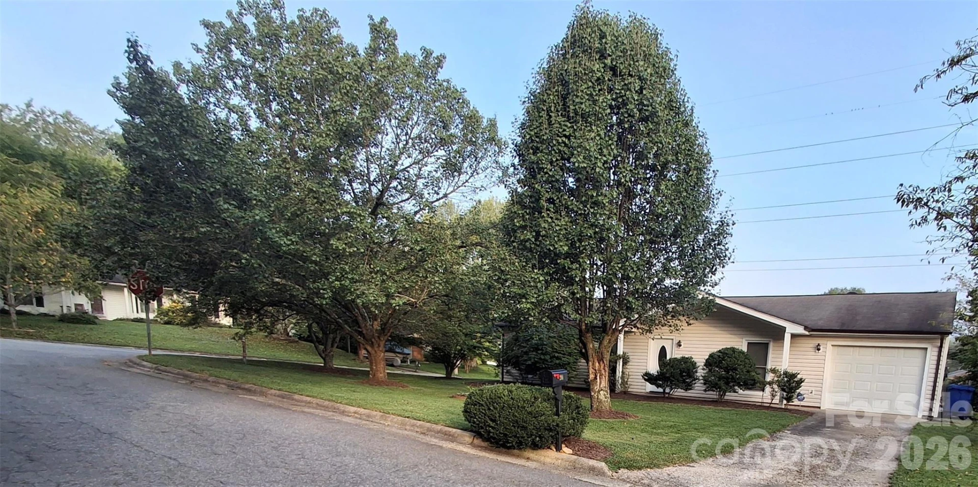 204 Scottlynn Drive - Photo 2