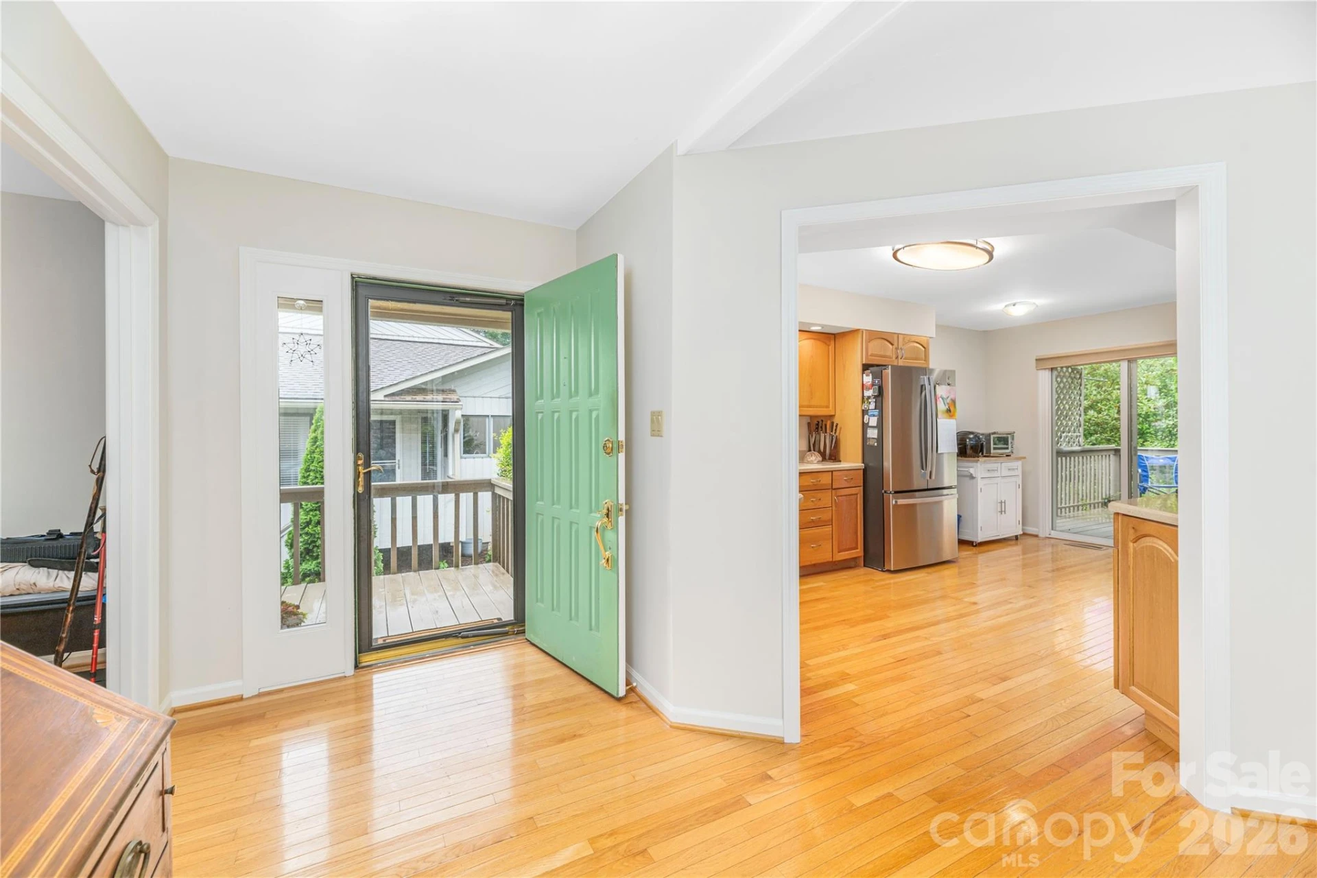 121 Deerlake Drive - Photo 5