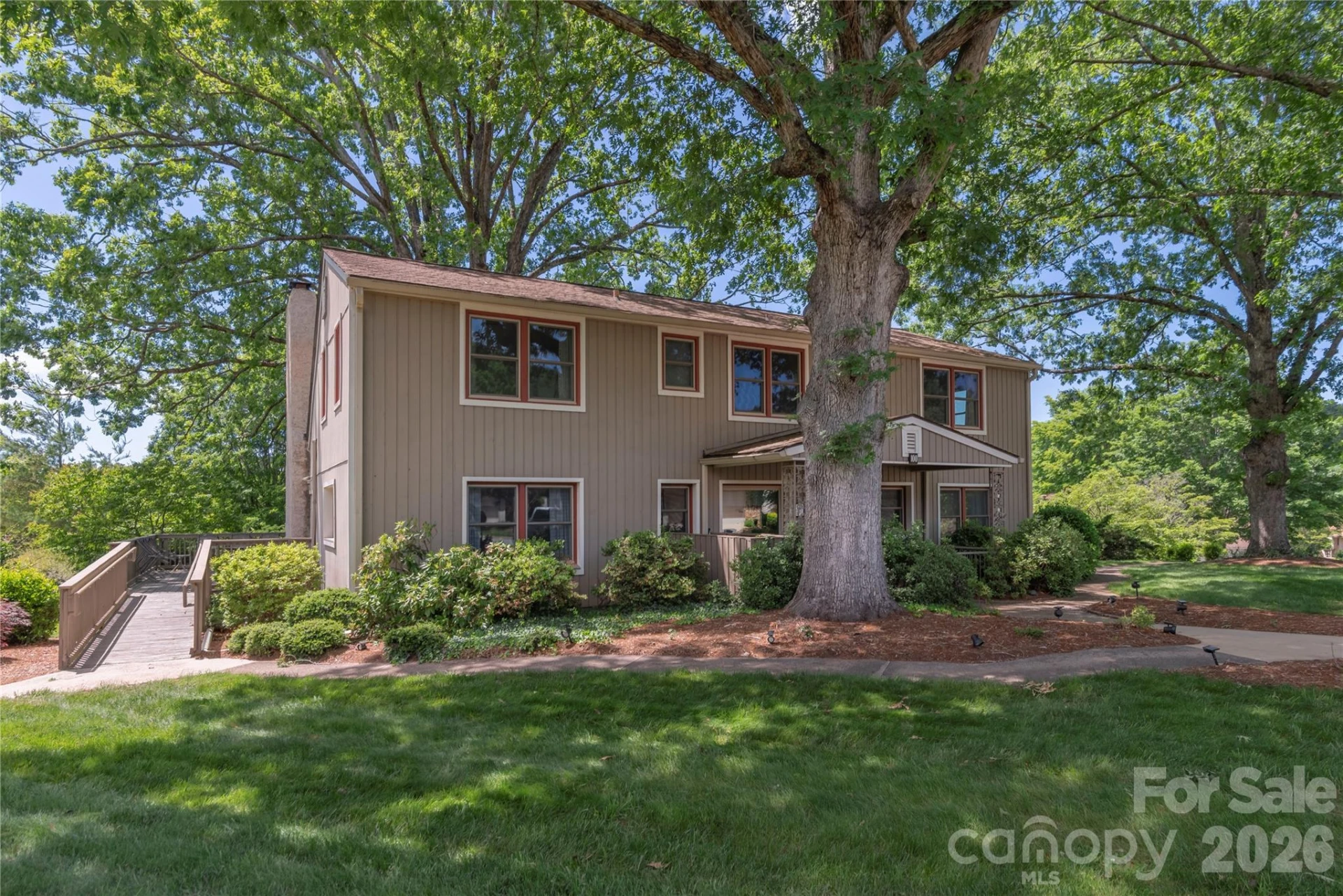 121 Deerlake Drive - Photo 26