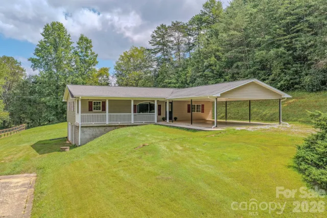 163 Meadowbrook Lane