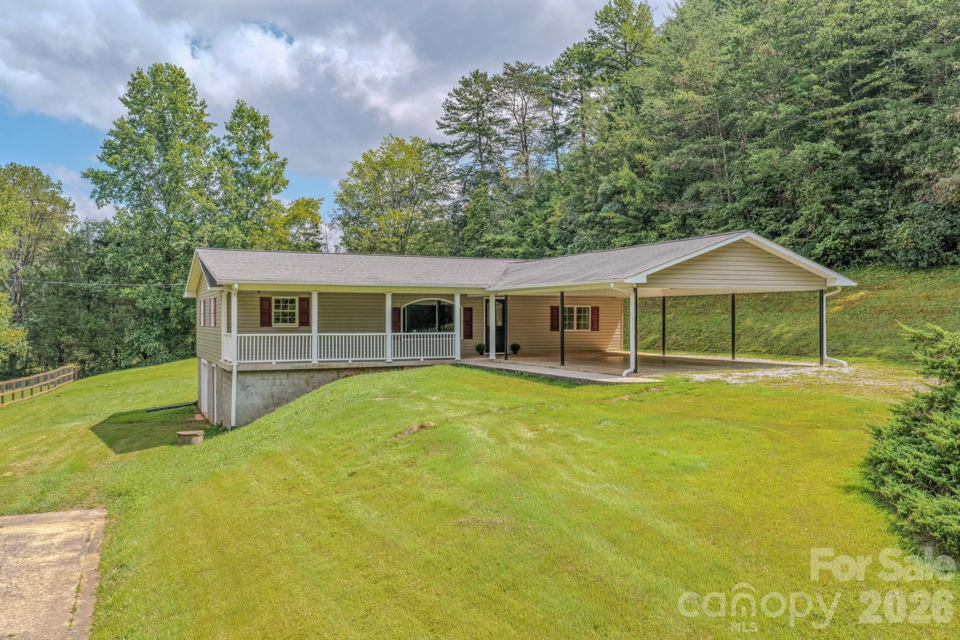 163 Meadowbrook Lane