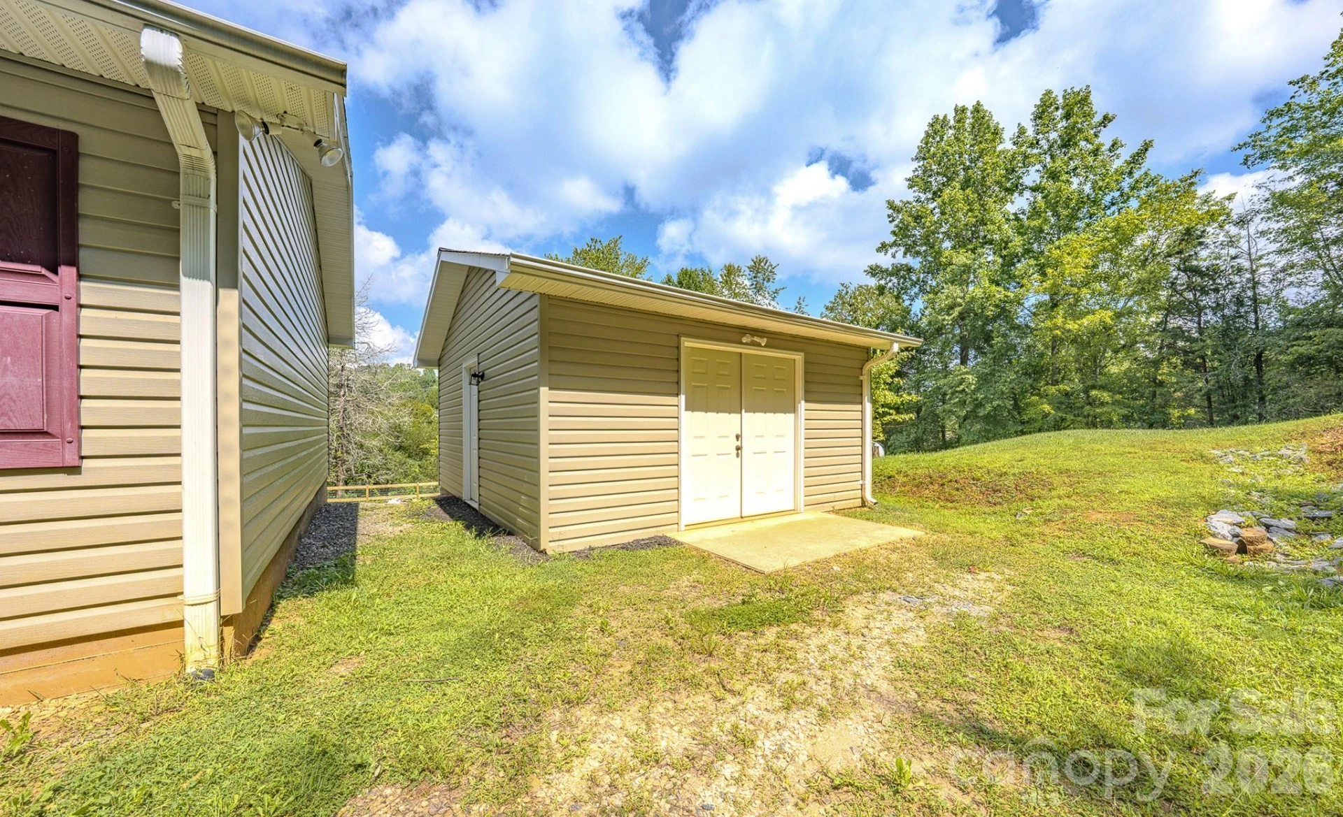 163 Meadowbrook Lane - Photo 32