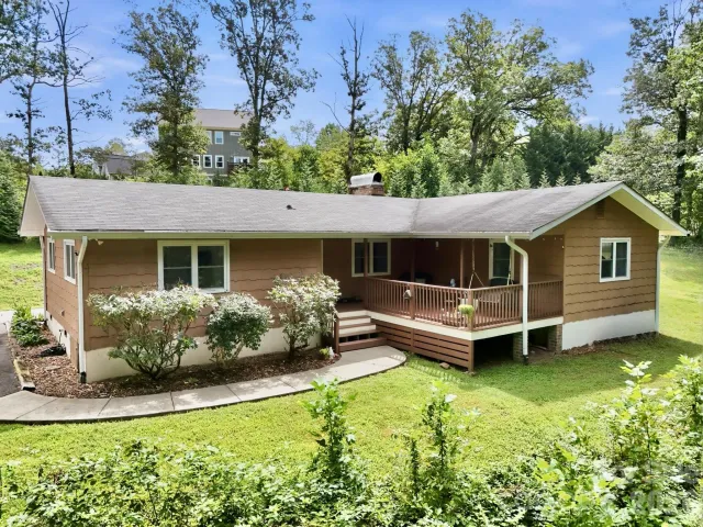 260 Justice Ridge Road, Candler, NC, 28715