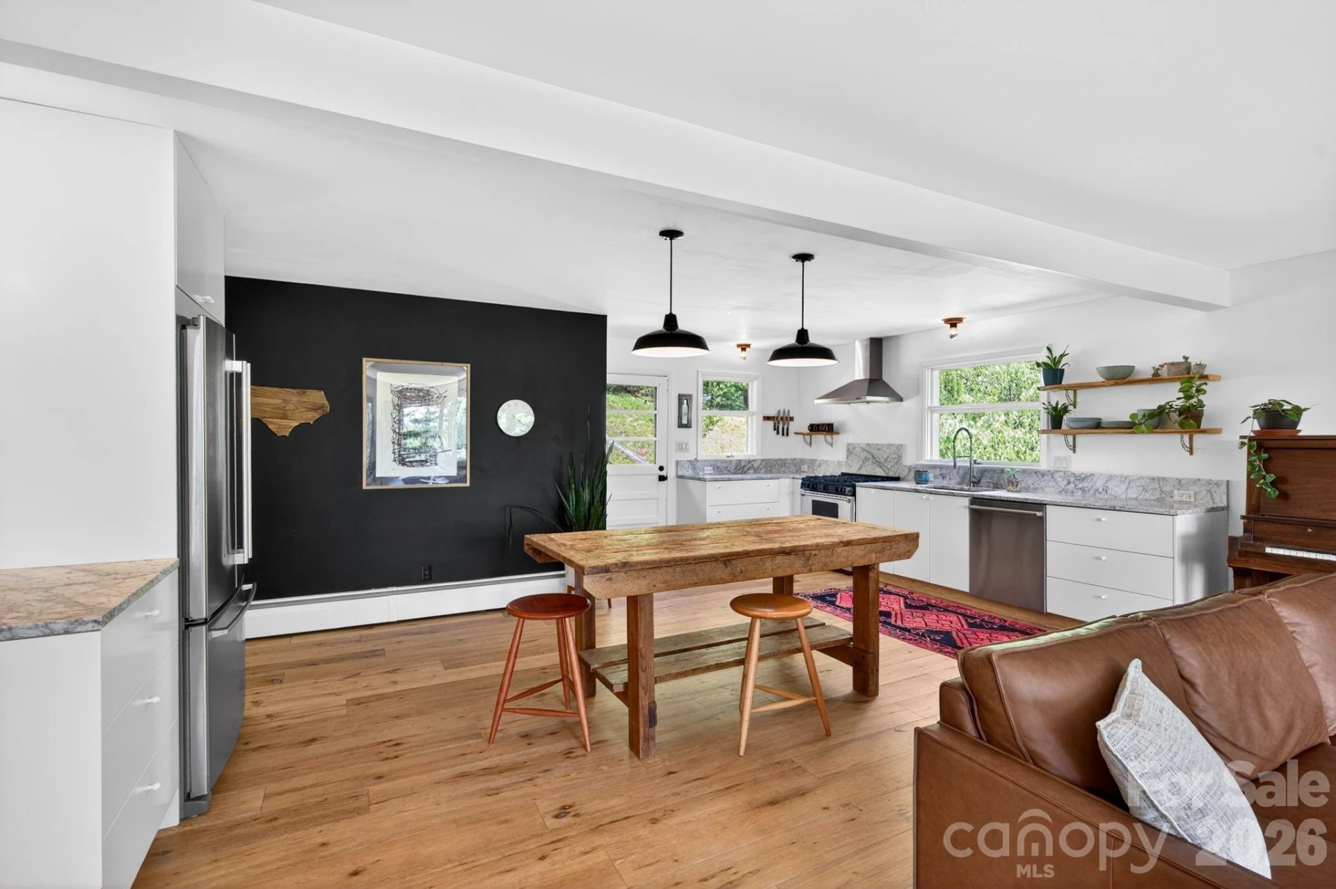 301 Stratford Road - Photo 7