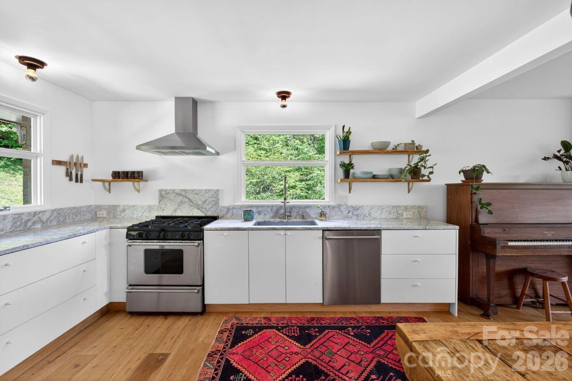 301 Stratford Road - Photo 11