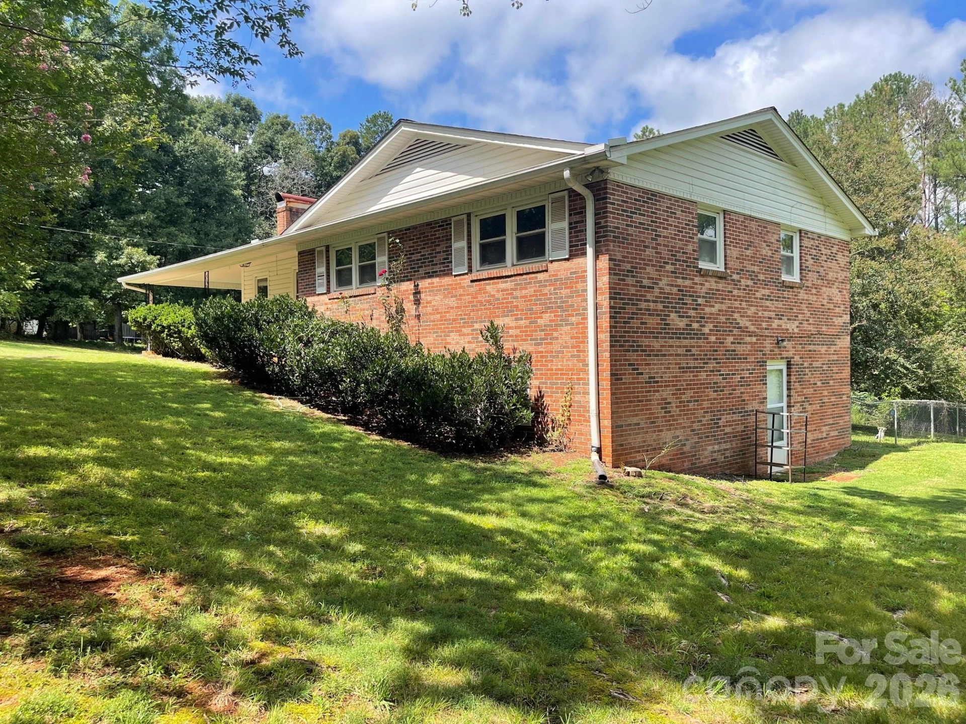 187 River Hills Drive - Photo 2