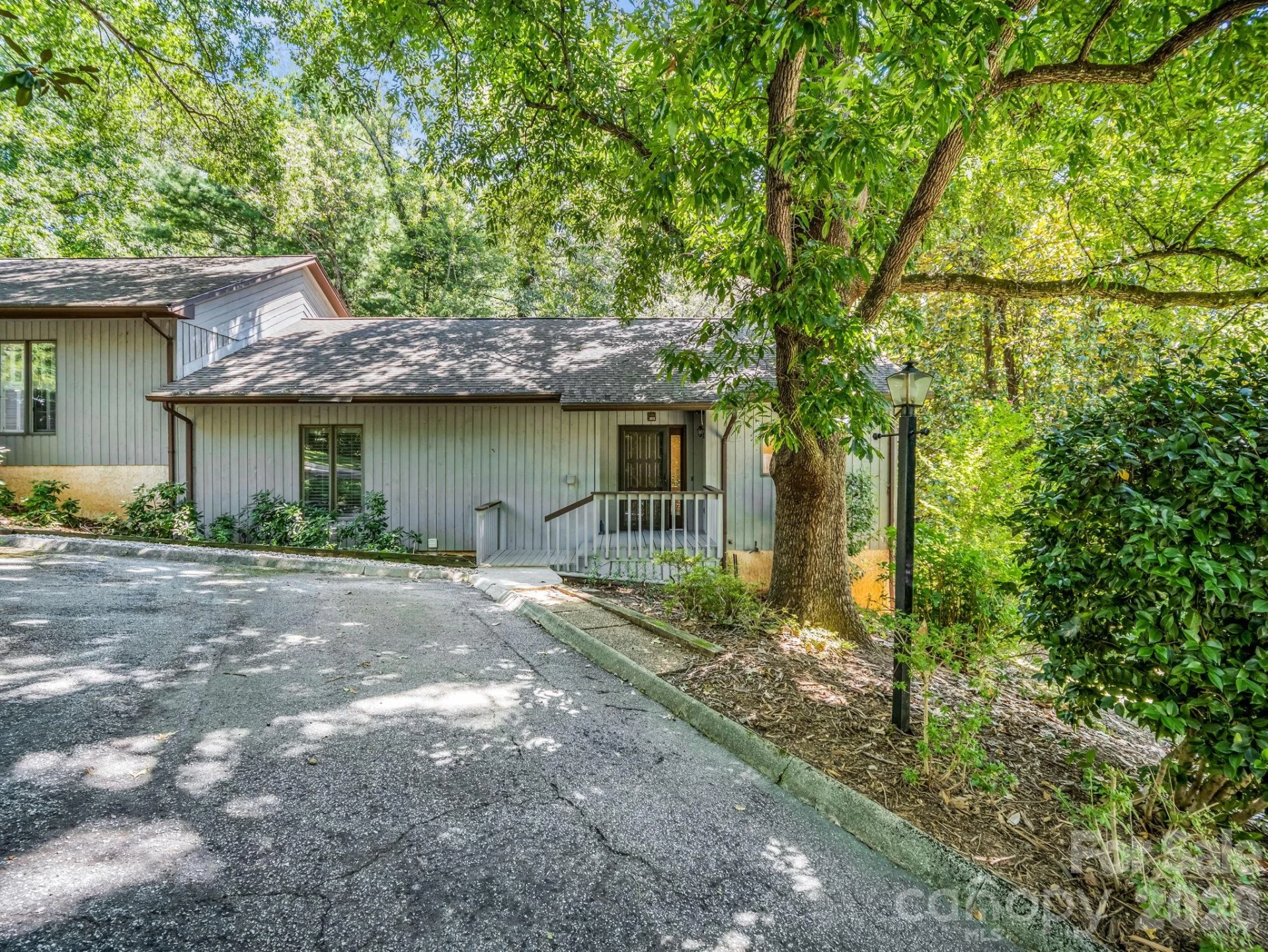 335 Melrose Avenue #111 - Photo 3