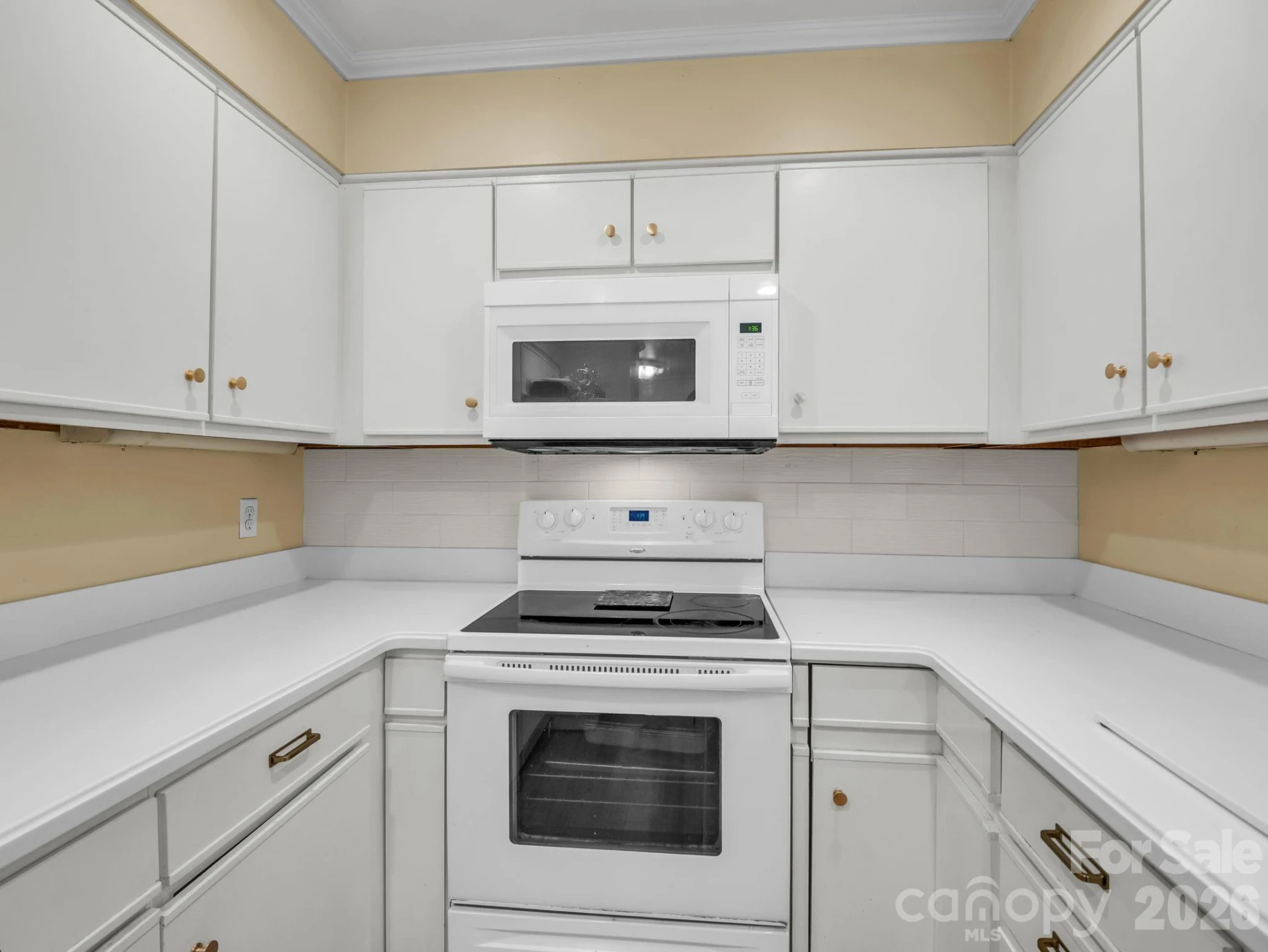 335 Melrose Avenue #111 - Photo 12