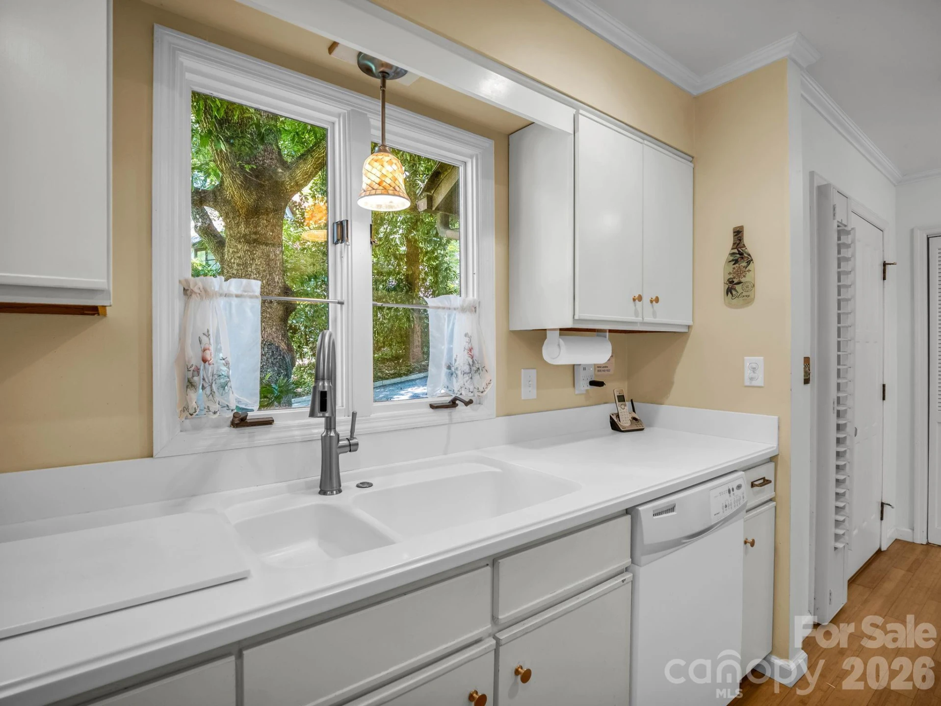 335 Melrose Avenue #111 - Photo 13