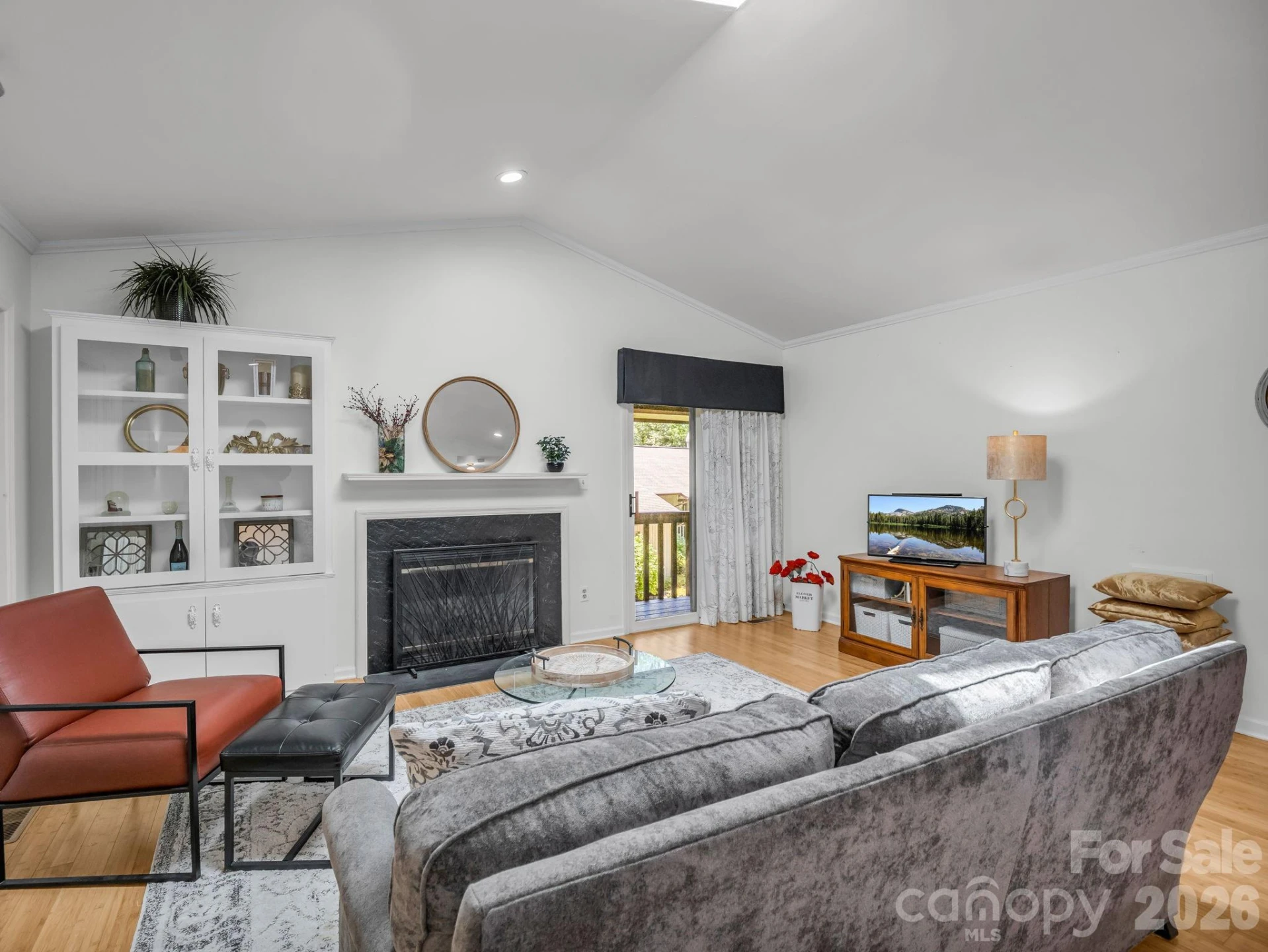 335 Melrose Avenue #111 - Photo 17