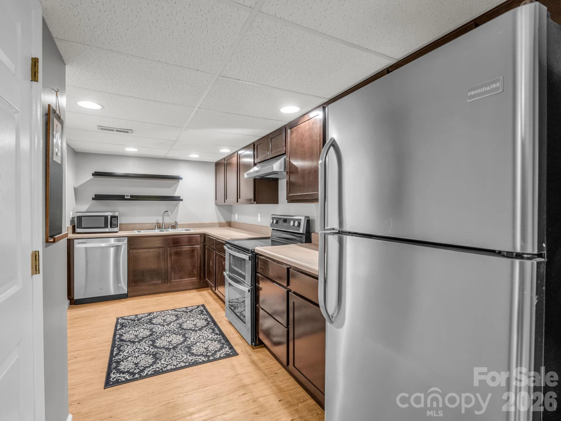 335 Melrose Avenue #111 - Photo 32