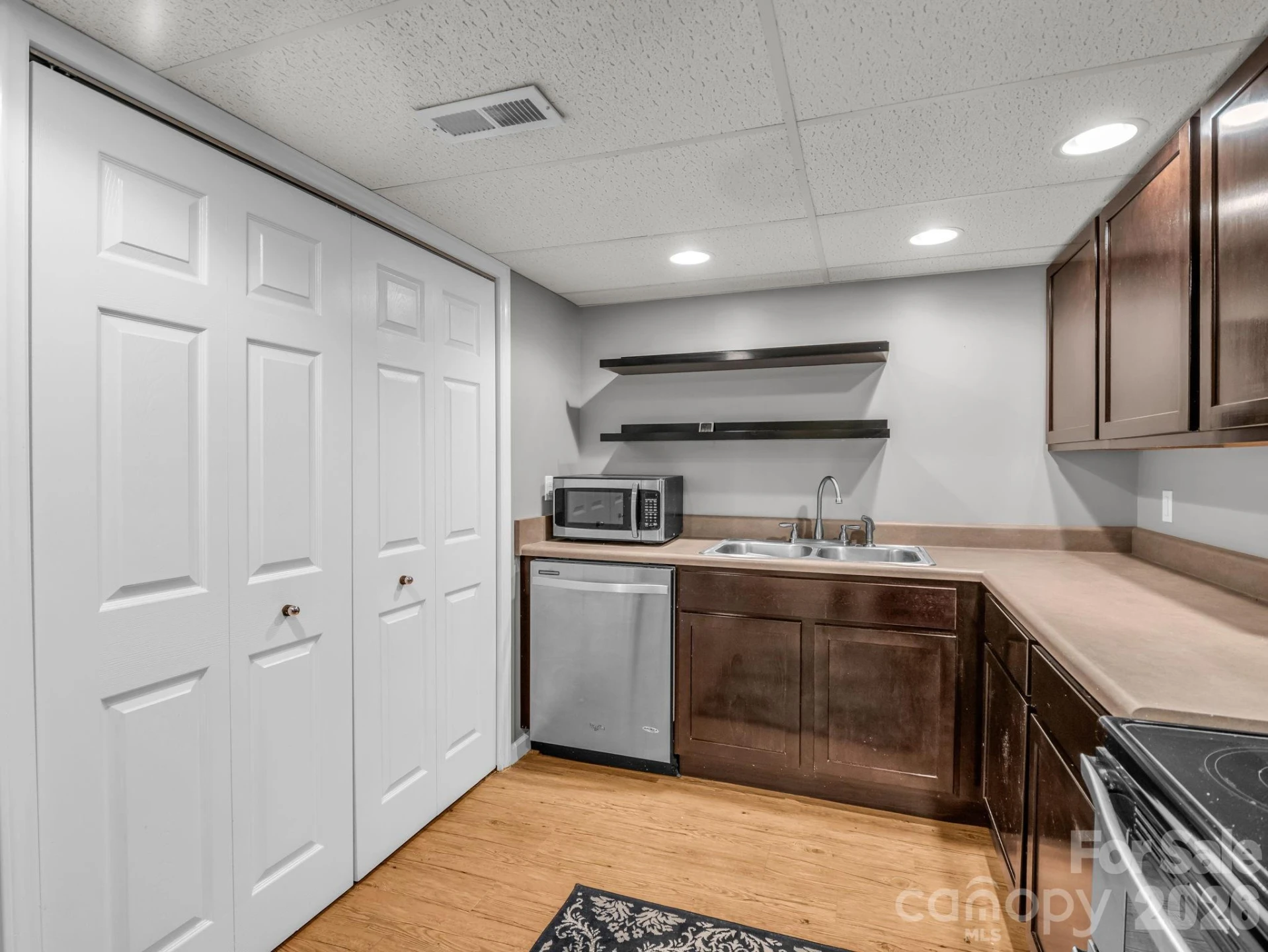 335 Melrose Avenue #111 - Photo 35