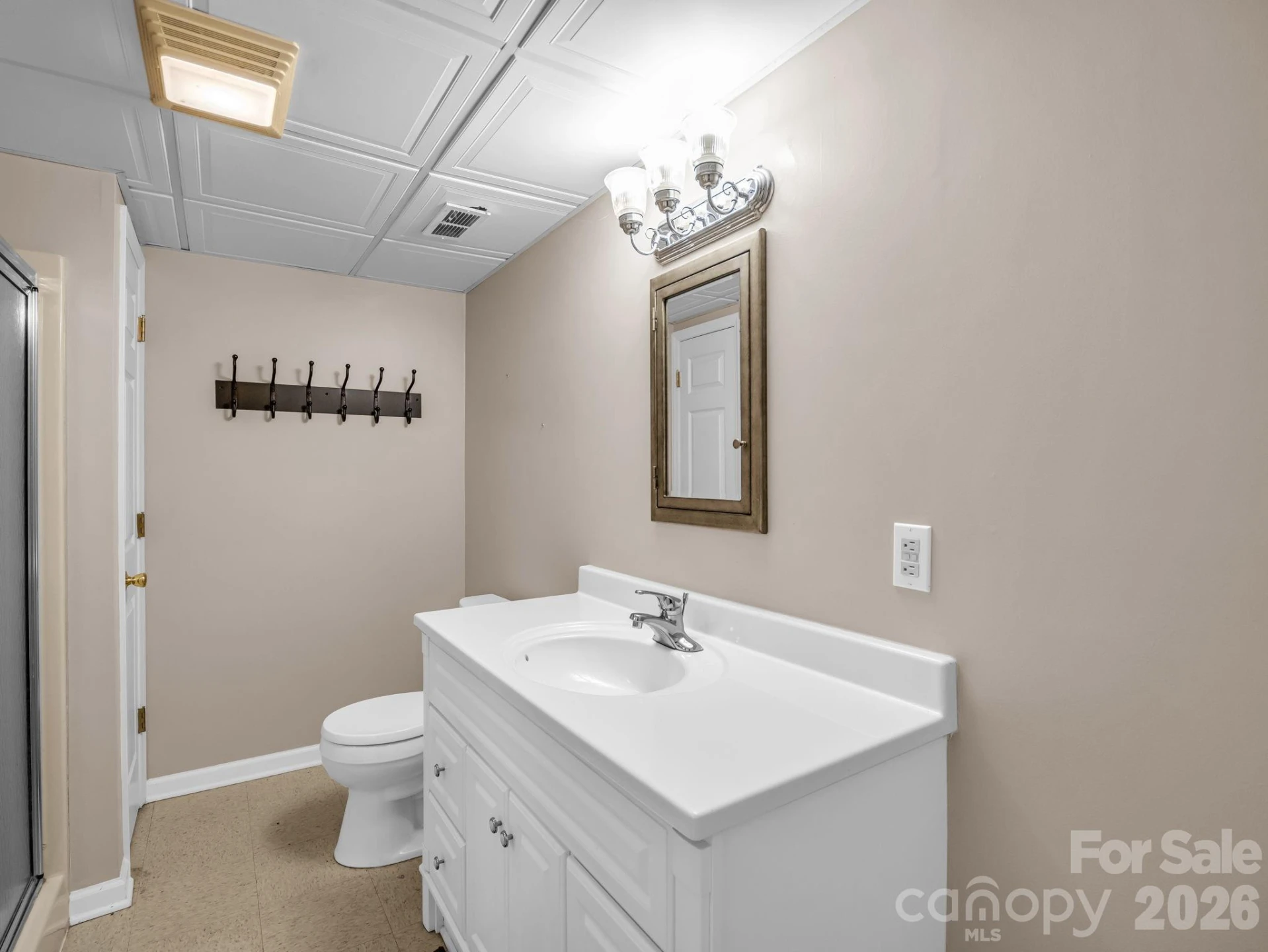 335 Melrose Avenue #111 - Photo 38