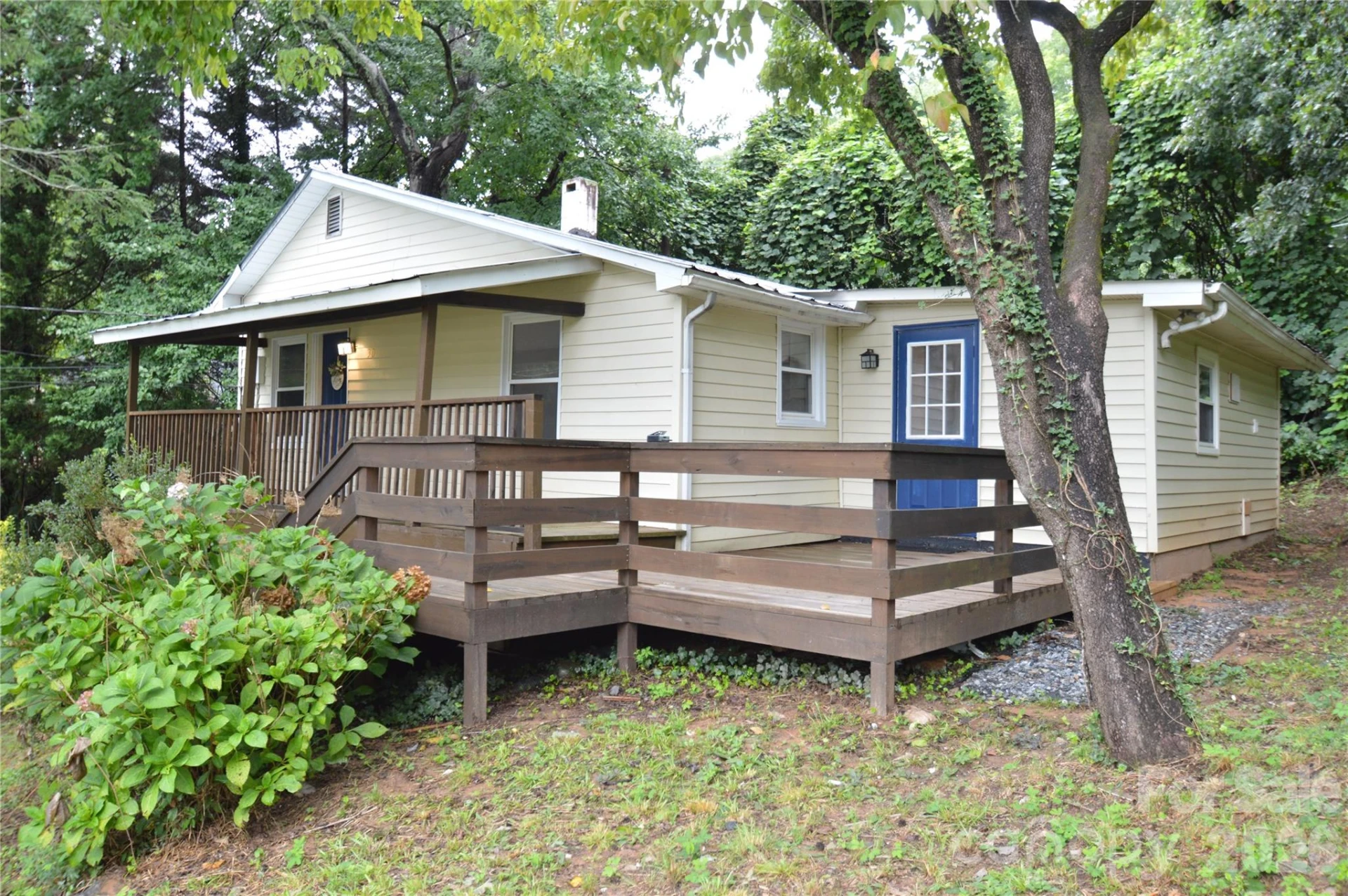 30 Porter Street - Photo 2