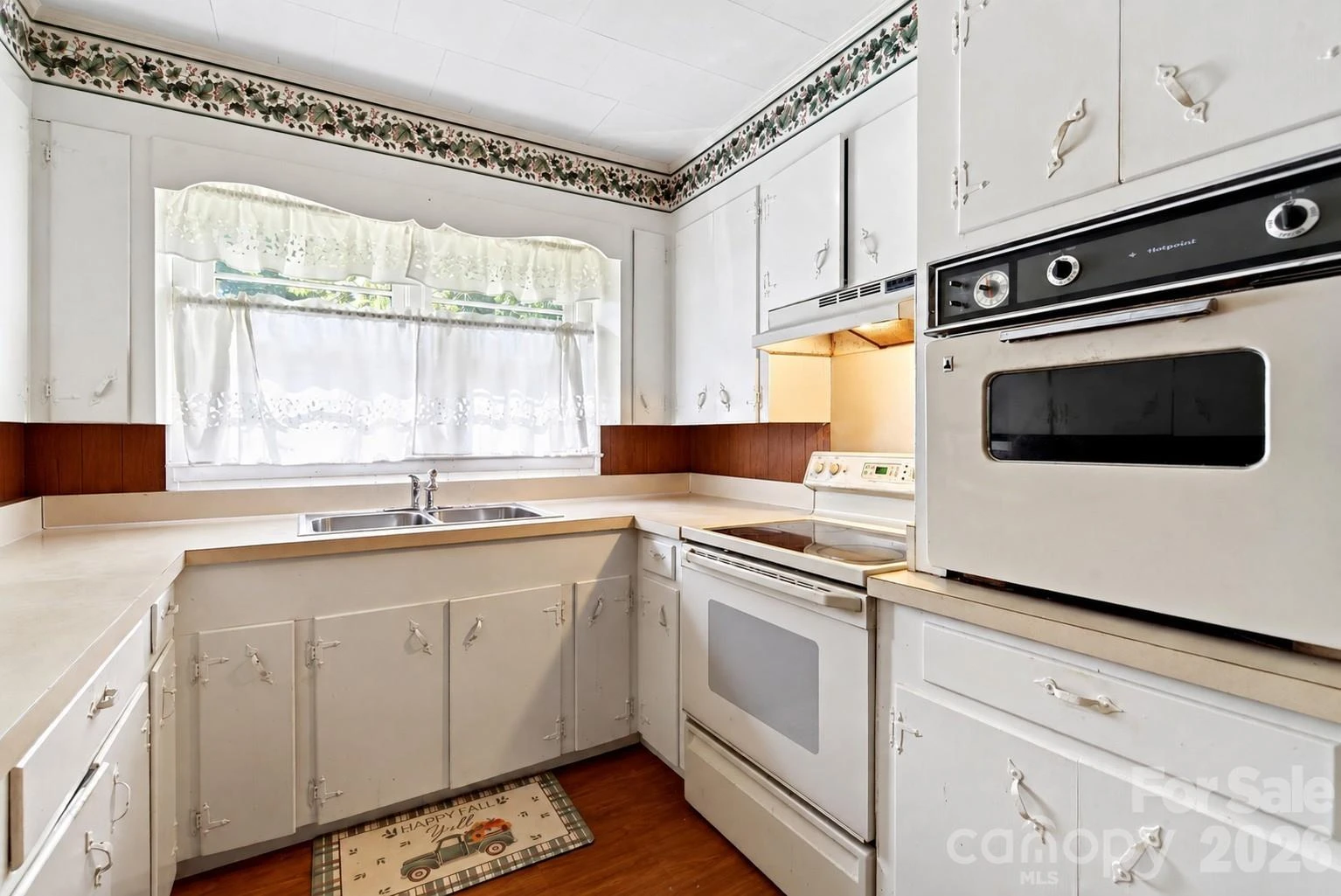 55 Edwards Drive - Photo 10