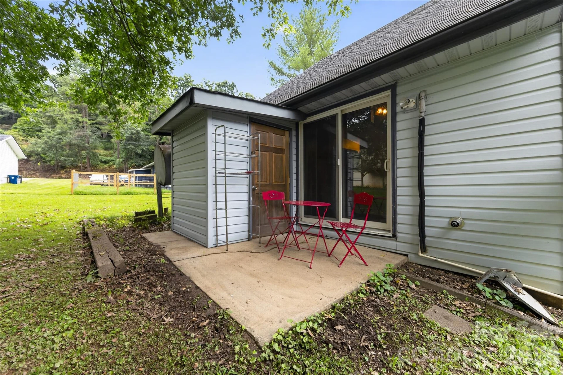 131 Spencer Street - Photo 3