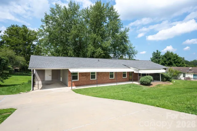 483 Caribou Road, Asheville, NC, 28803