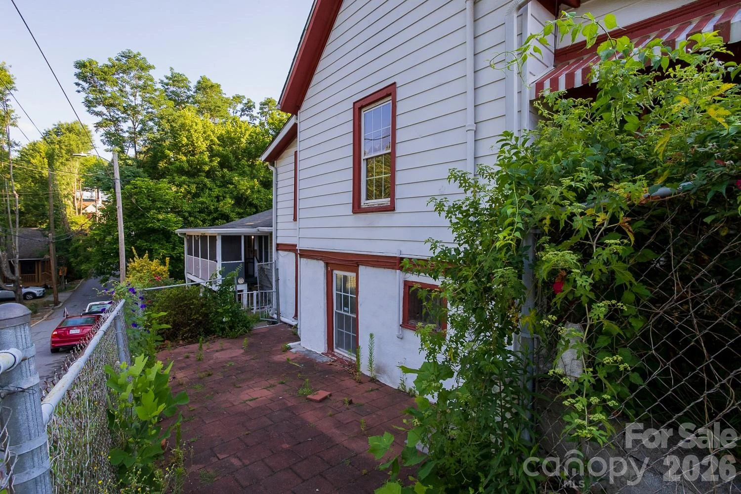 91 Clingman Avenue - Photo 7