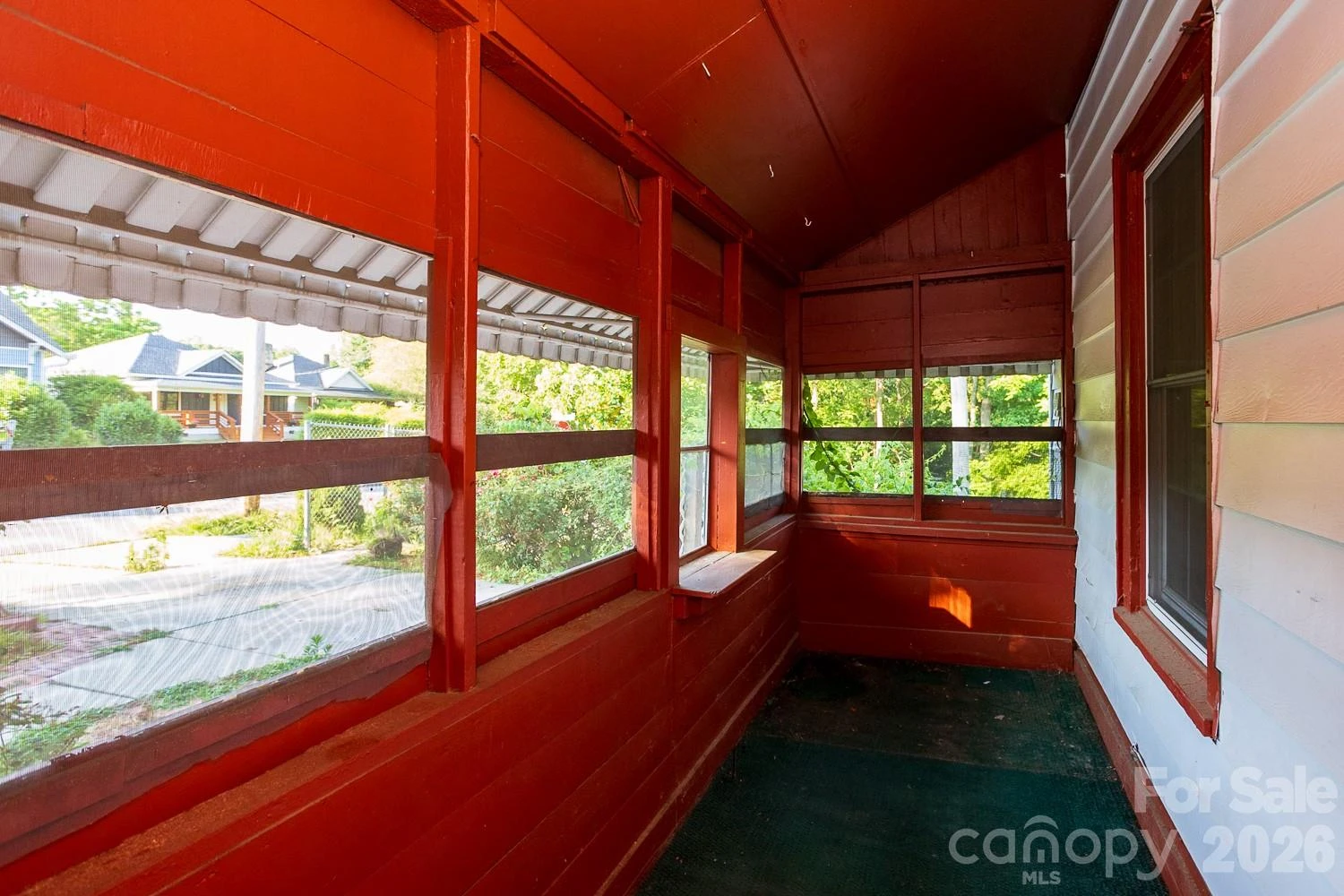 91 Clingman Avenue - Photo 11