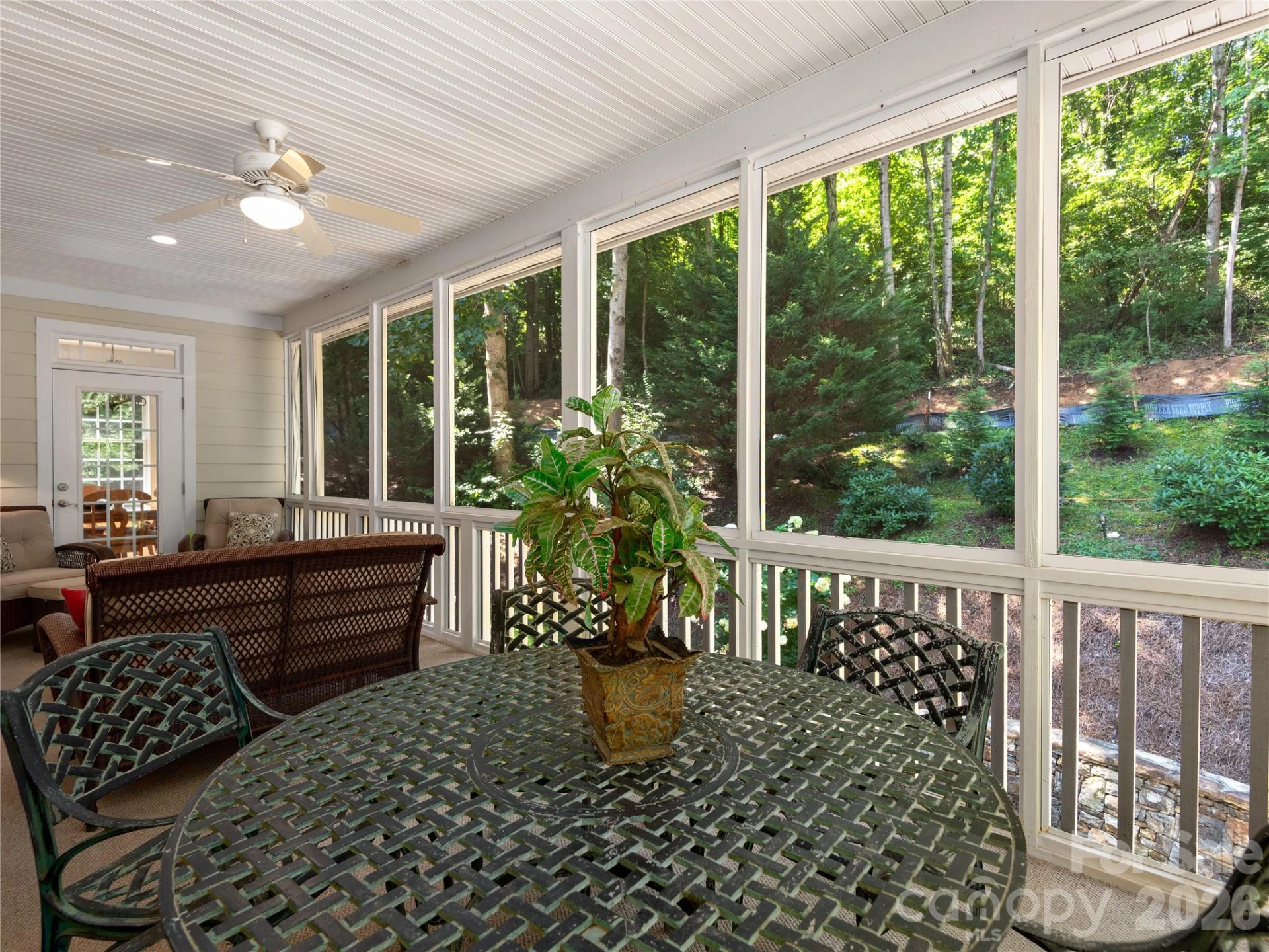 314 Summerset Drive - Photo 15