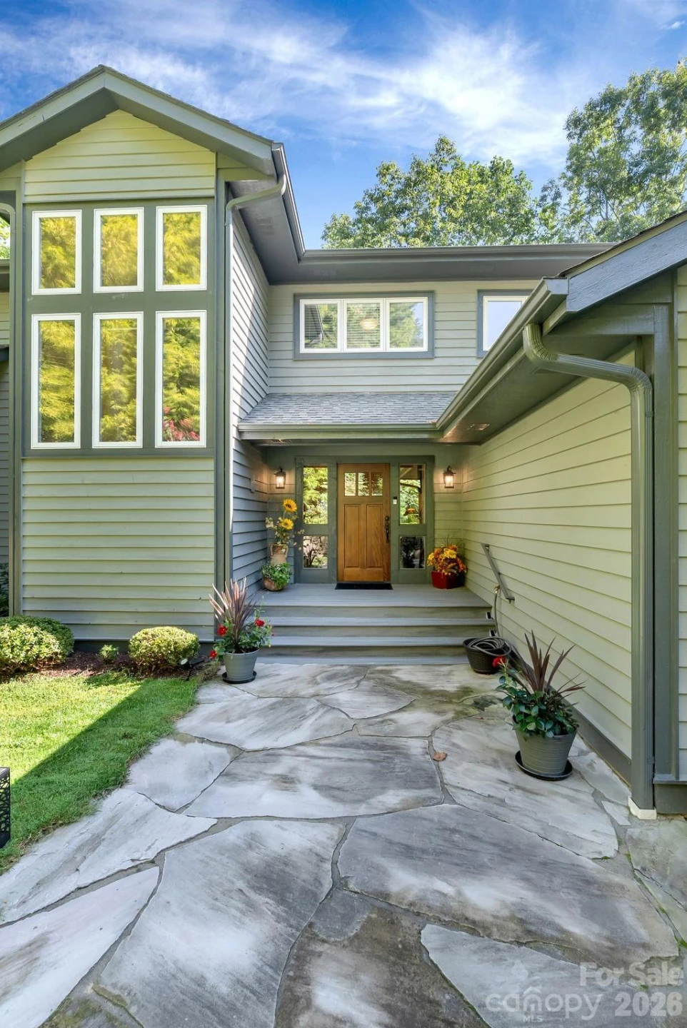 107 Spruce Lane - Photo 3