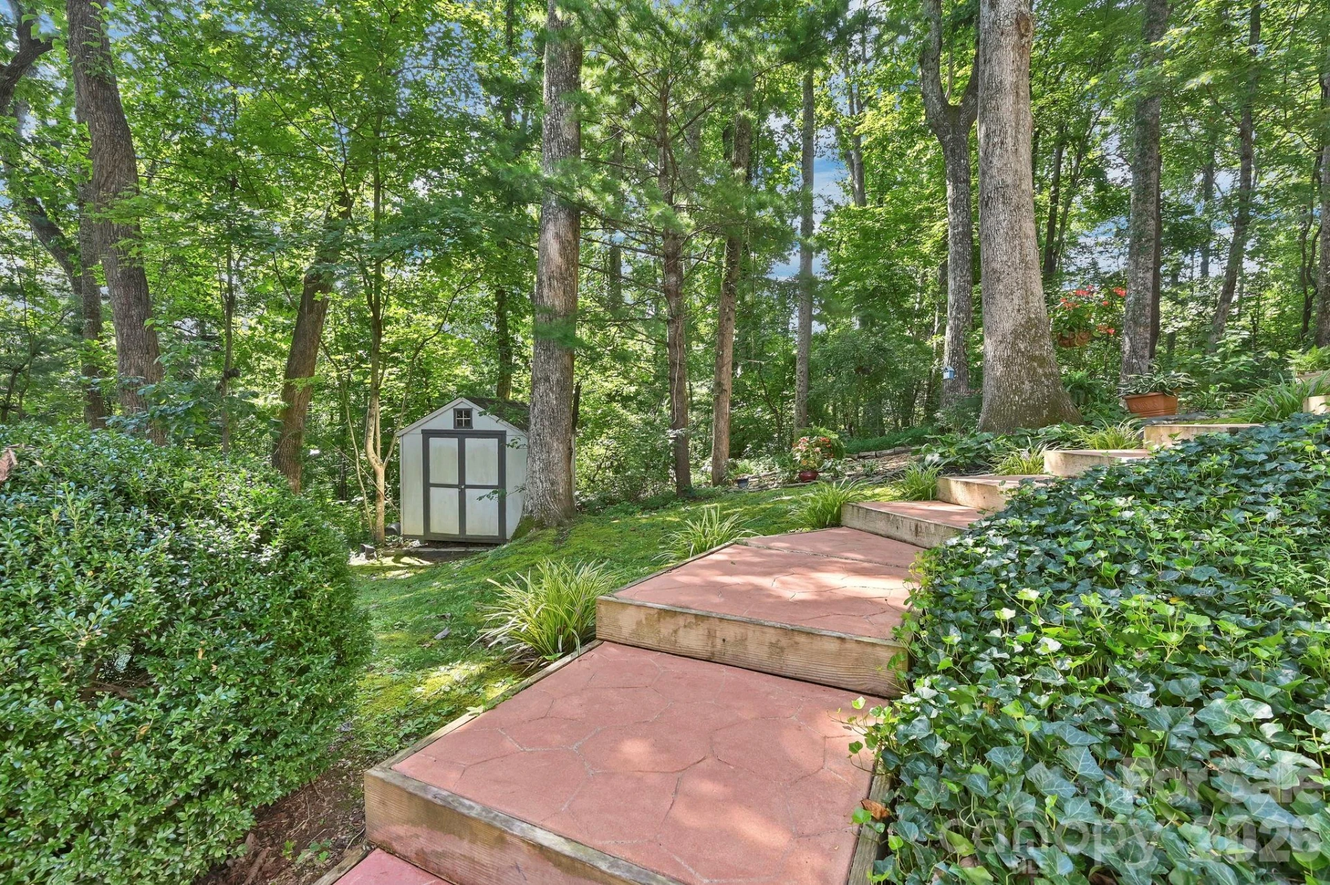25 Weston Heights Drive - Photo 2