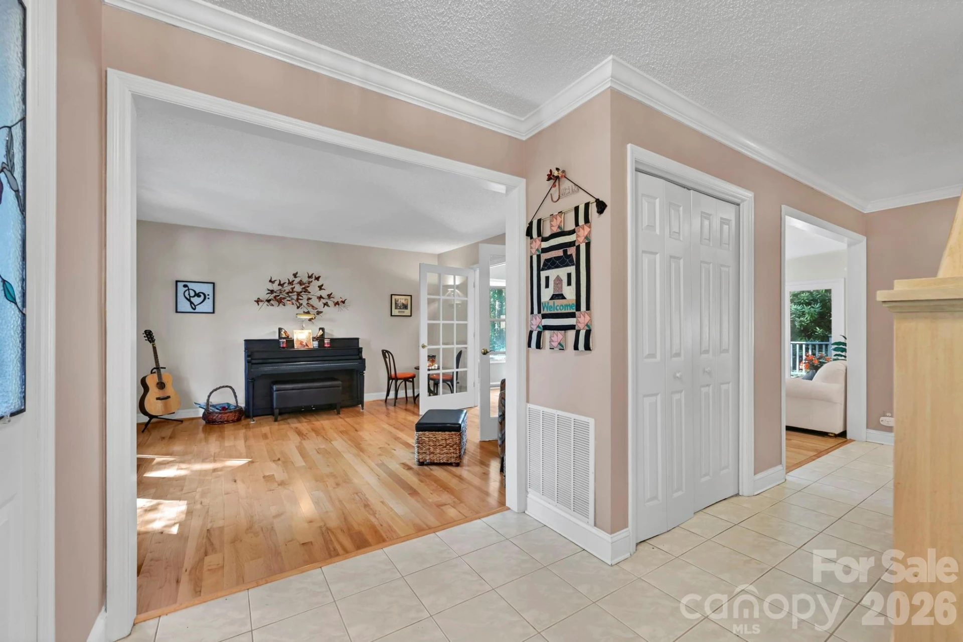25 Weston Heights Drive - Photo 4