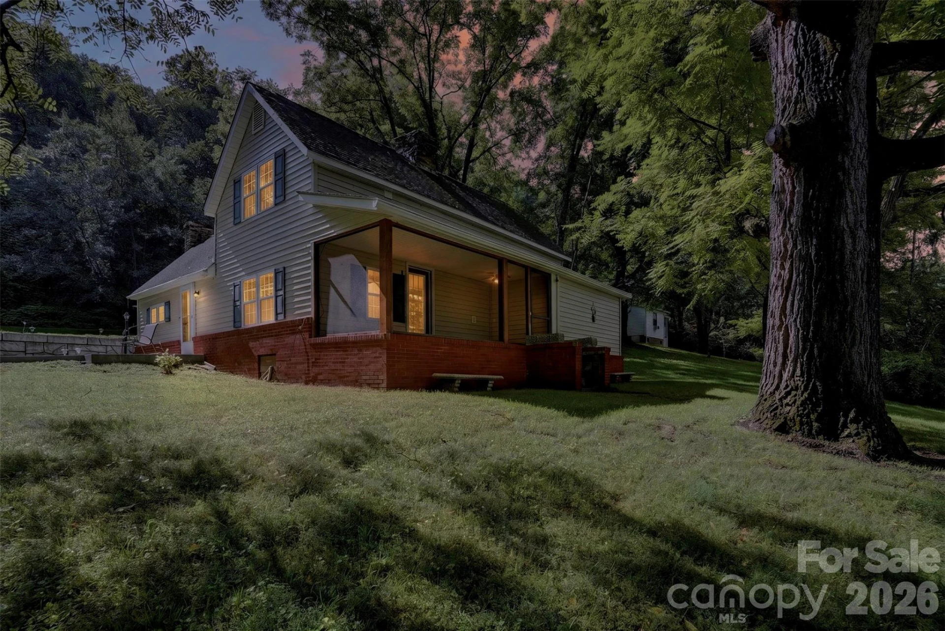 168 Huntley Road - Photo 2
