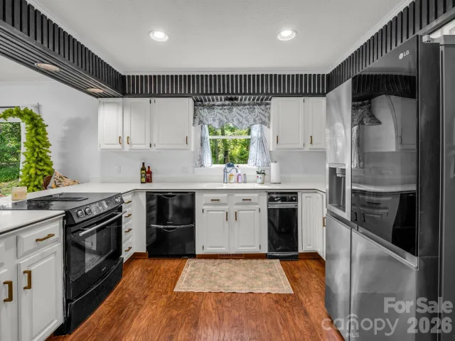 213 Raintree Drive, Hendersonville, NC, 28791