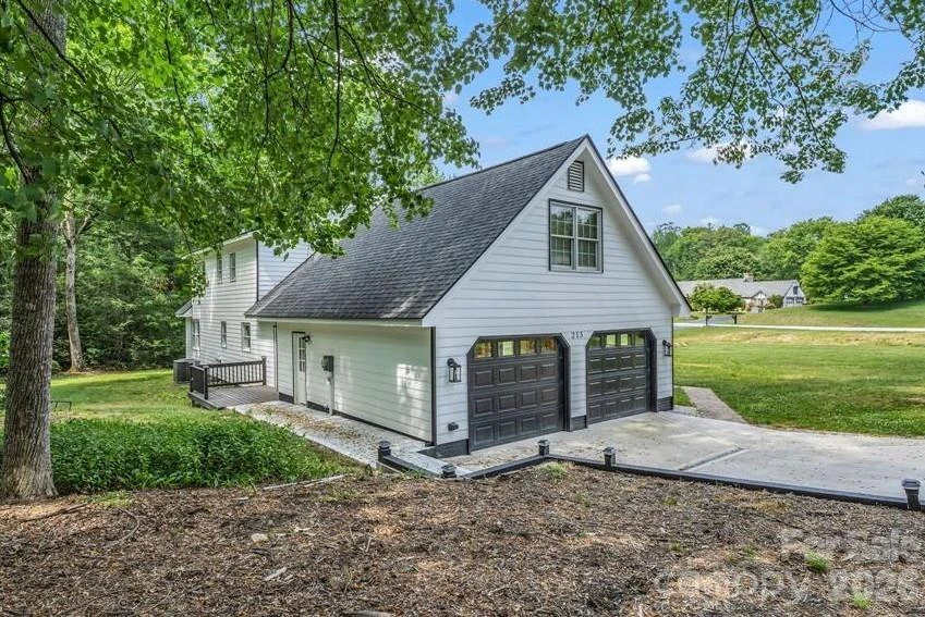 213 Raintree Drive - Photo 6