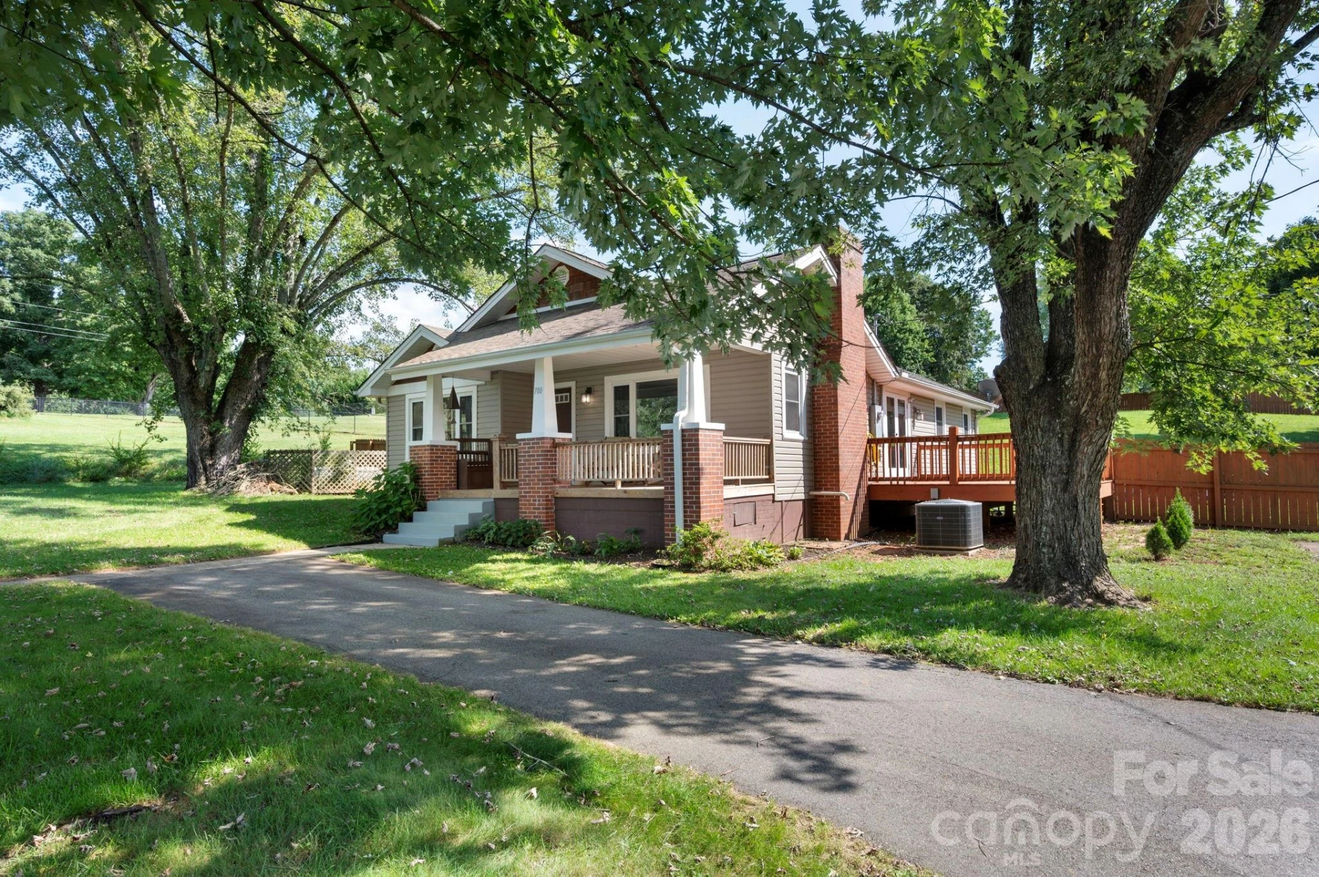 780 Jupiter Road - Photo 4
