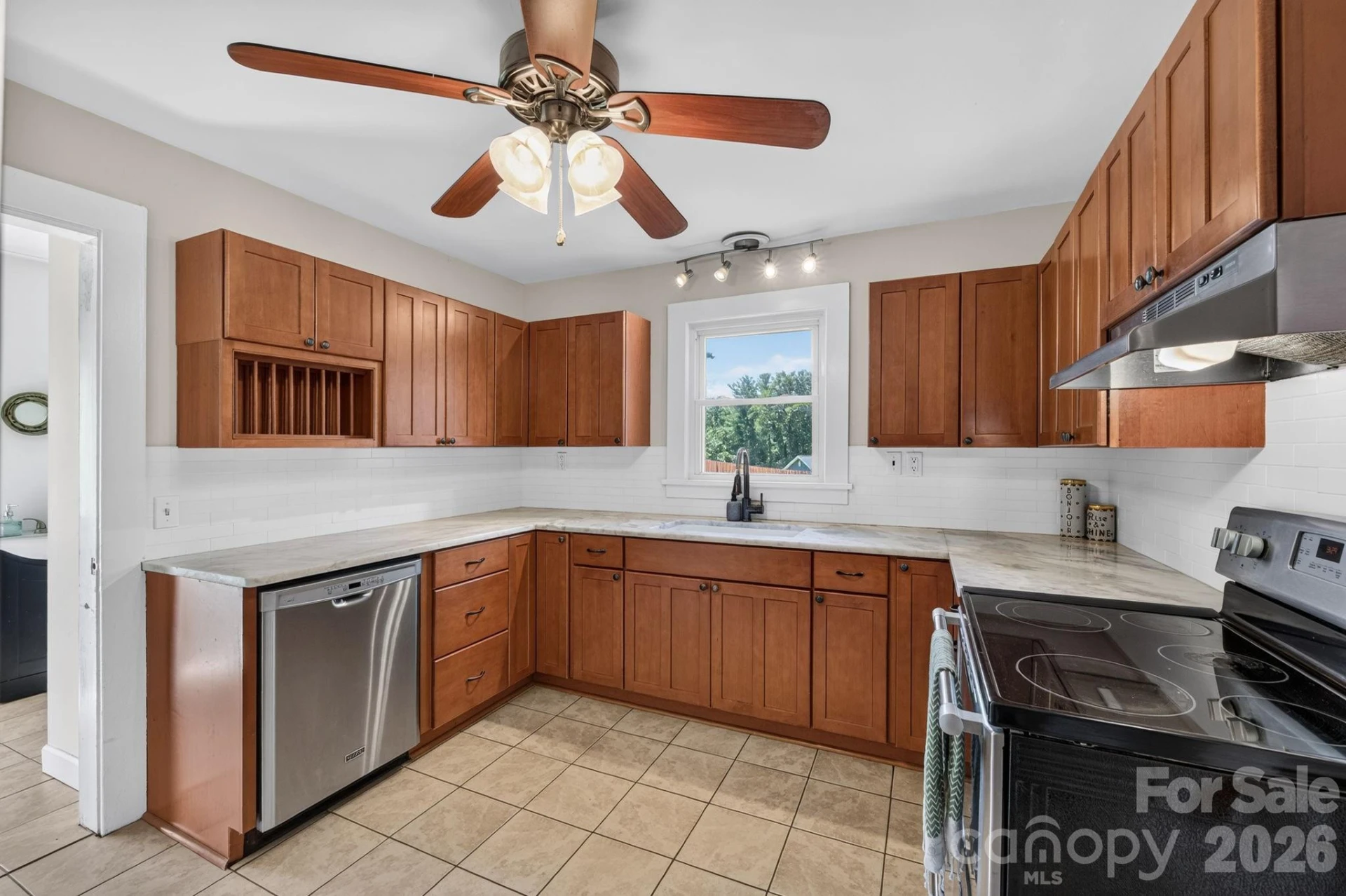 780 Jupiter Road - Photo 14