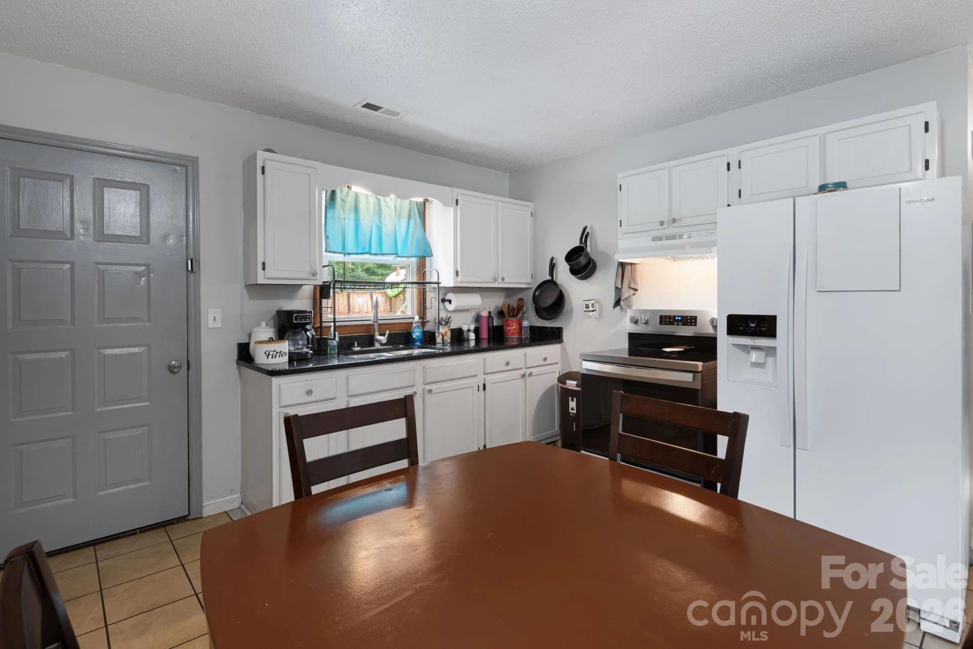 150 Hillbrook Drive - Photo 3