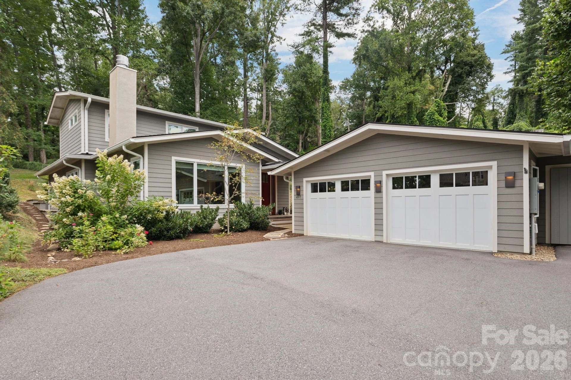 497 Kimberly Avenue - Photo 2