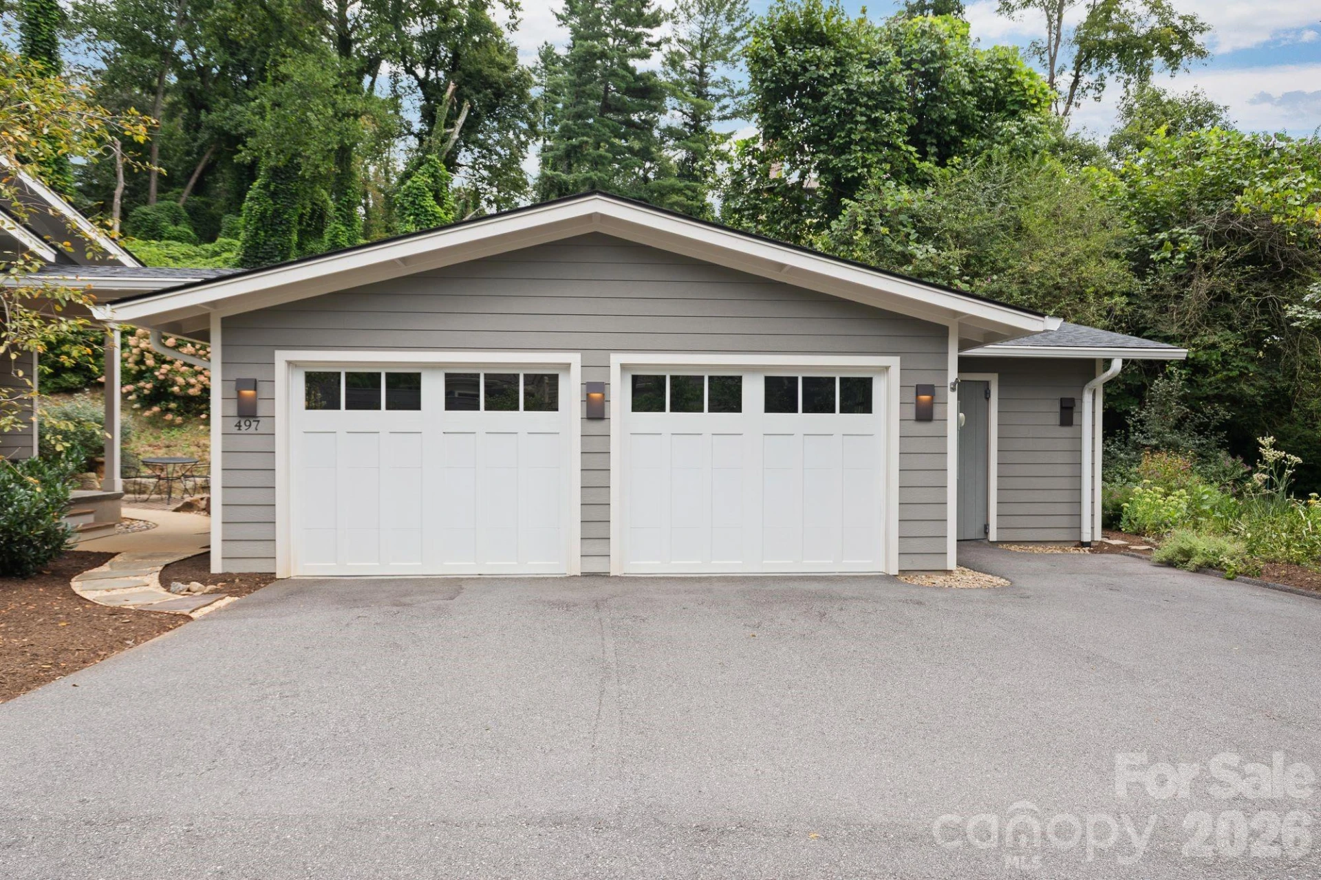 497 Kimberly Avenue - Photo 3