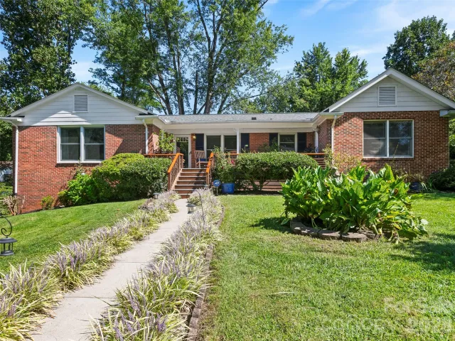101 Castlerock Drive
