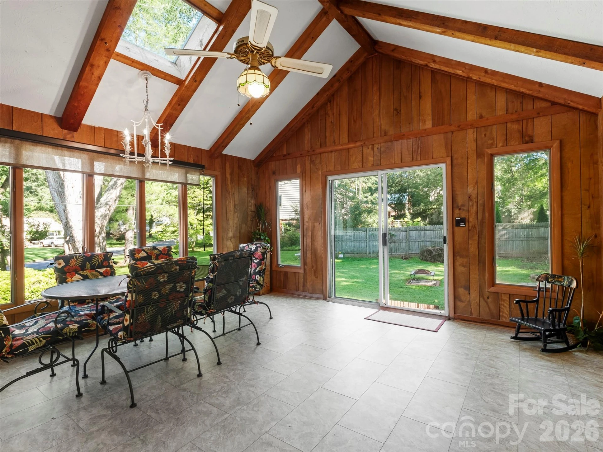101 Castlerock Drive - Photo 8