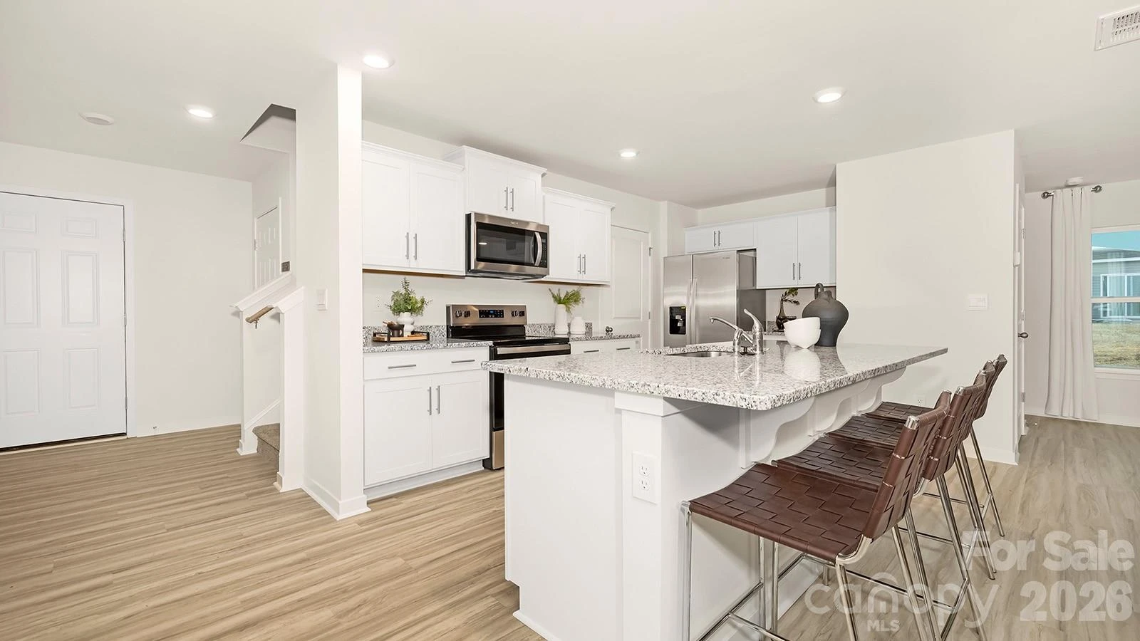 226 Lauren Lane - Photo 2