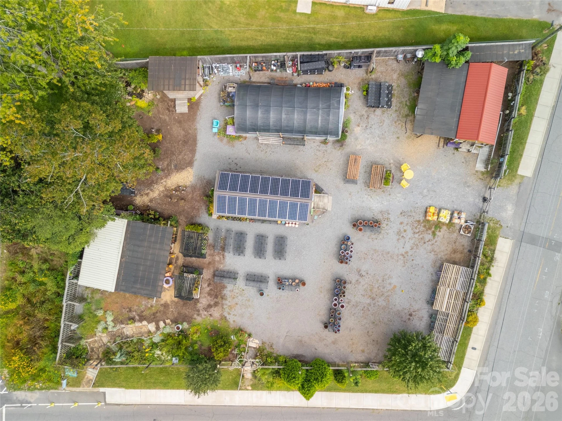 204 Black Mountain Avenue - Photo 3