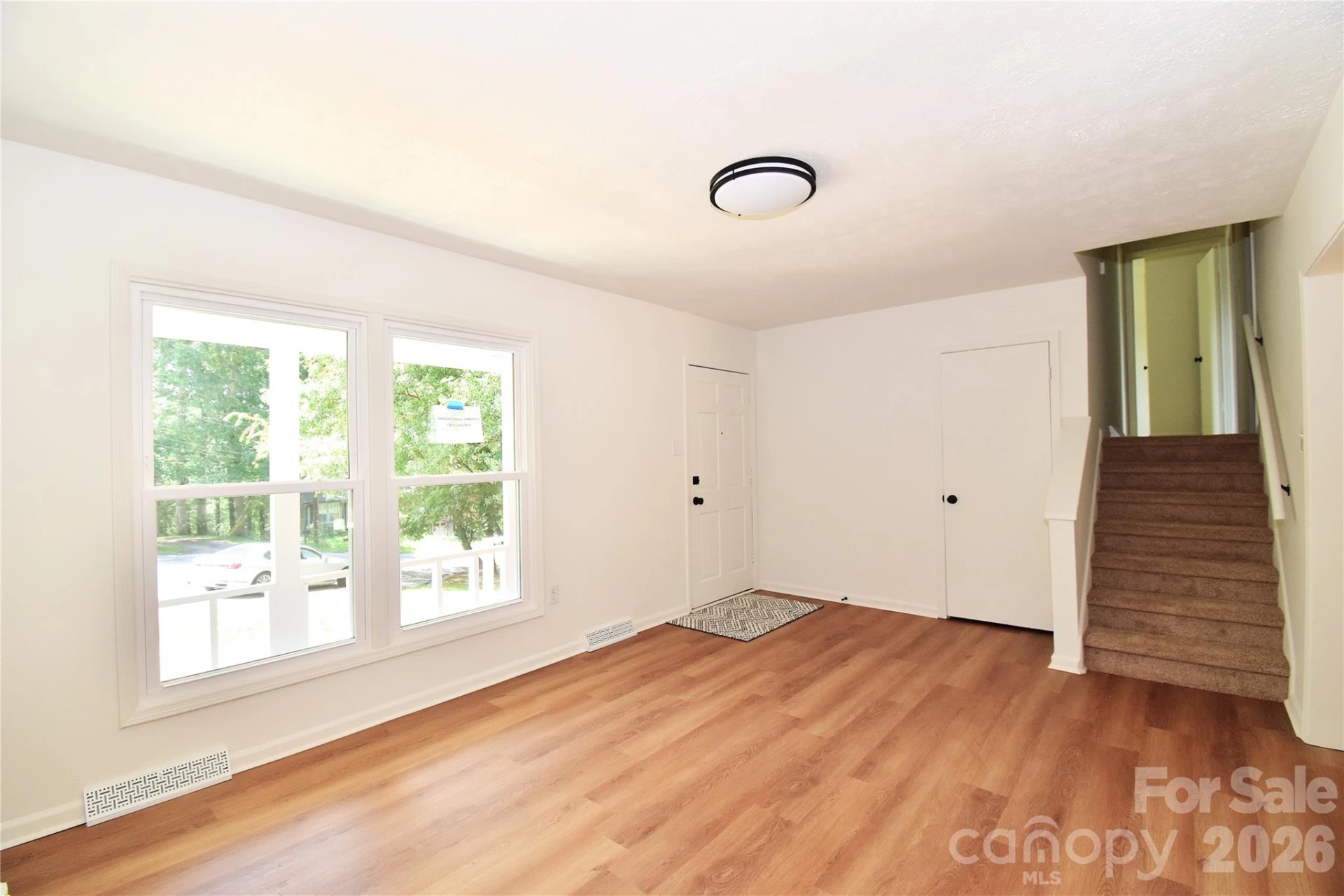 19 S Ridge Place - Photo 4