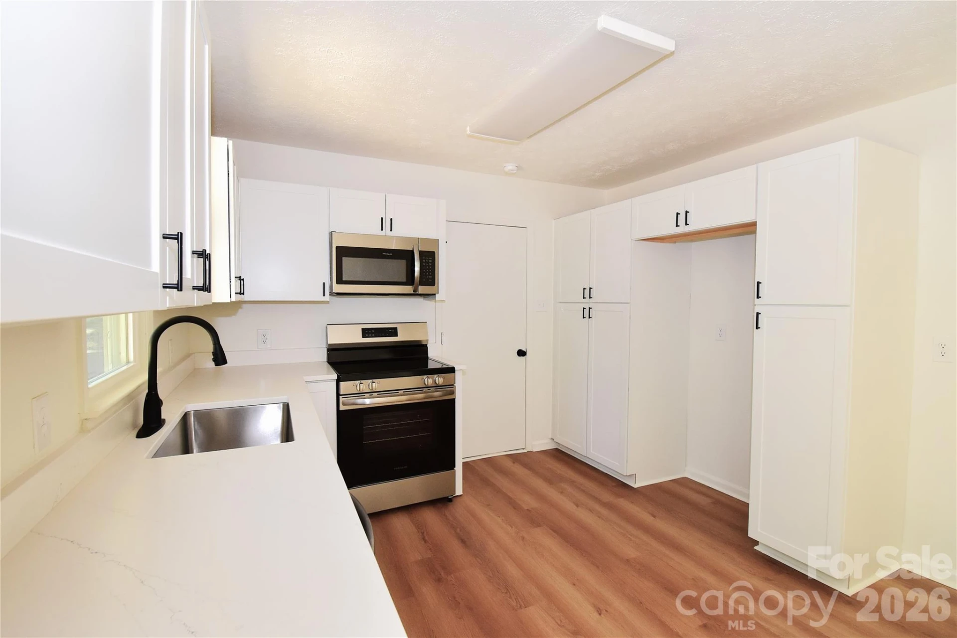 19 S Ridge Place - Photo 8