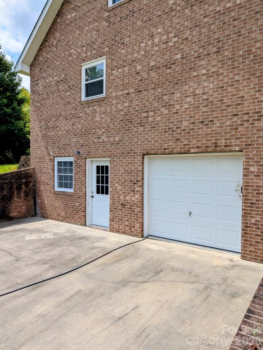 213 Rustling Pines Drive - Photo 29