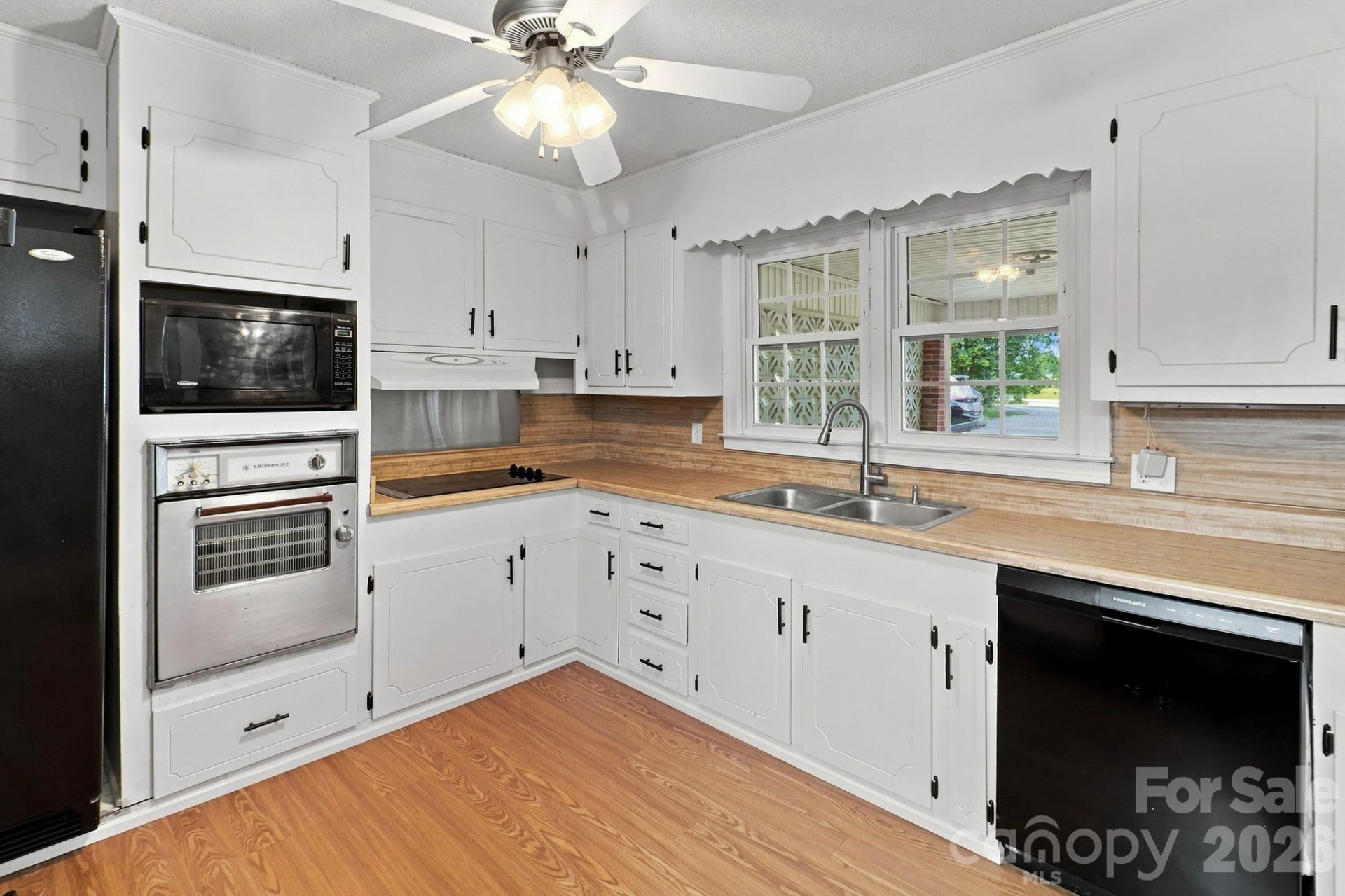 1664 Chase High Road - Photo 12