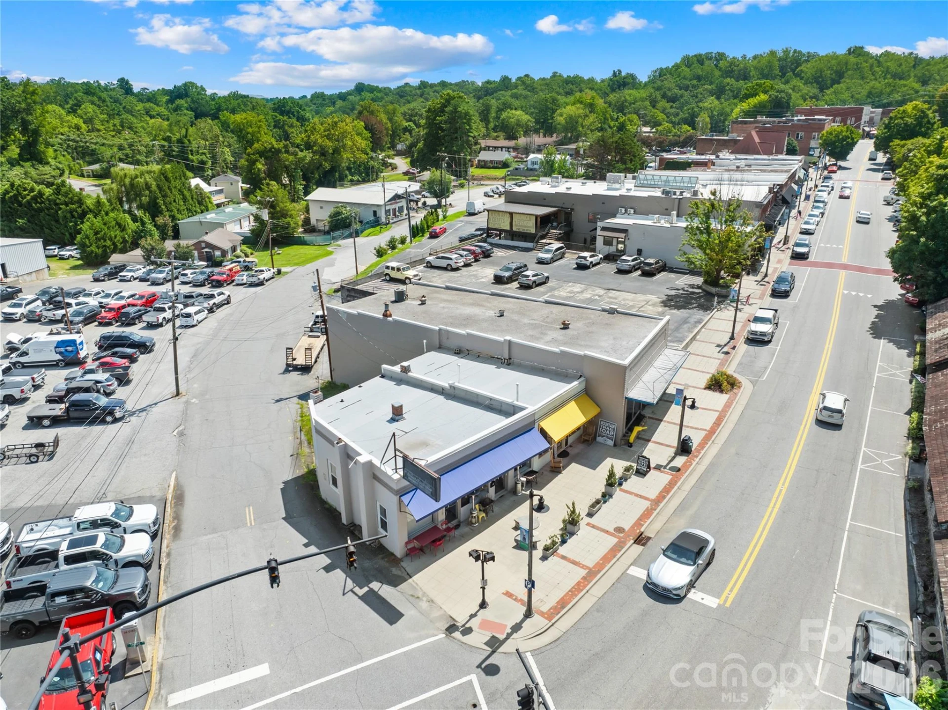 158,148 N Trade Street - Photo 7