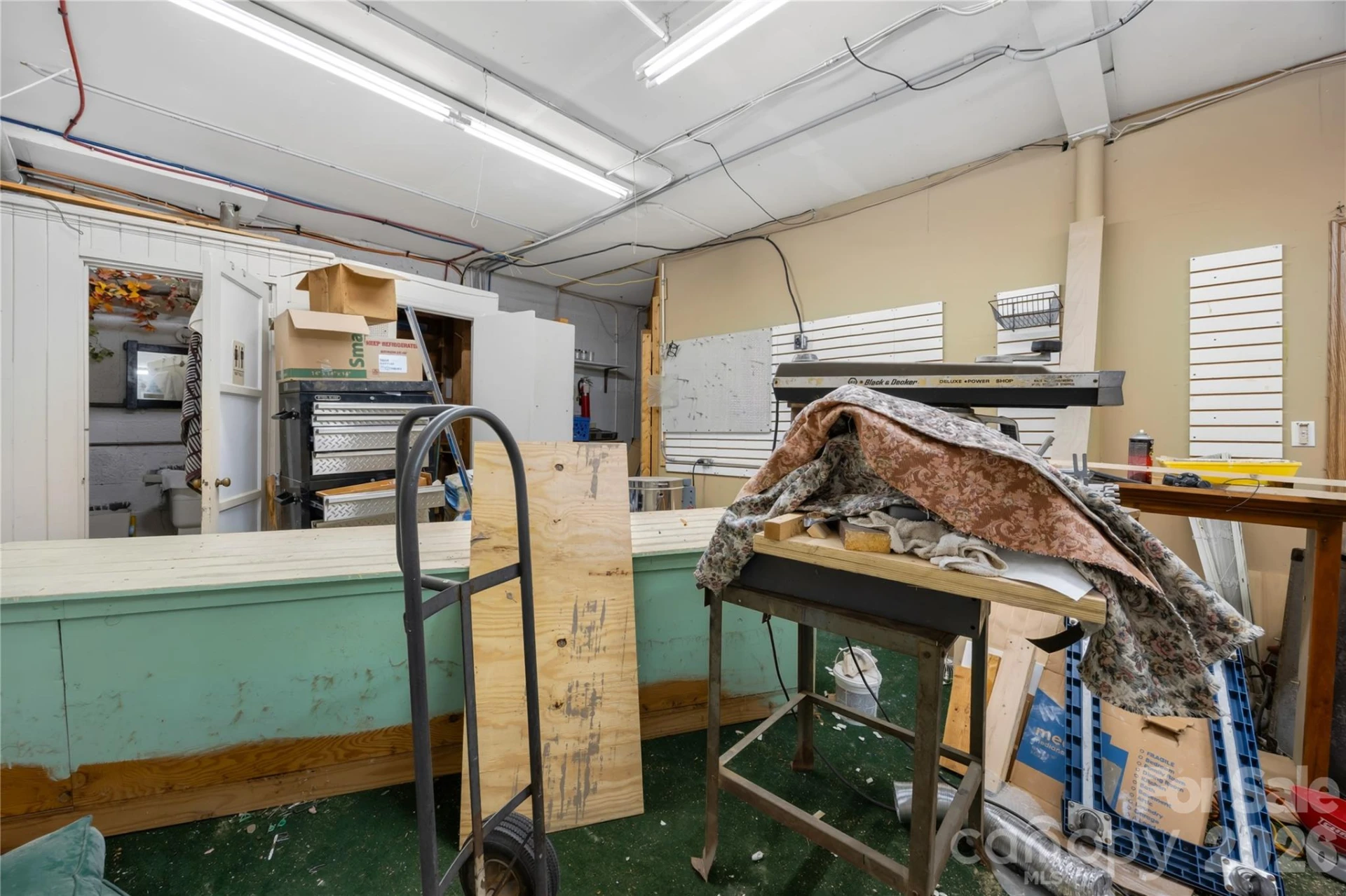 158,148 N Trade Street - Photo 39